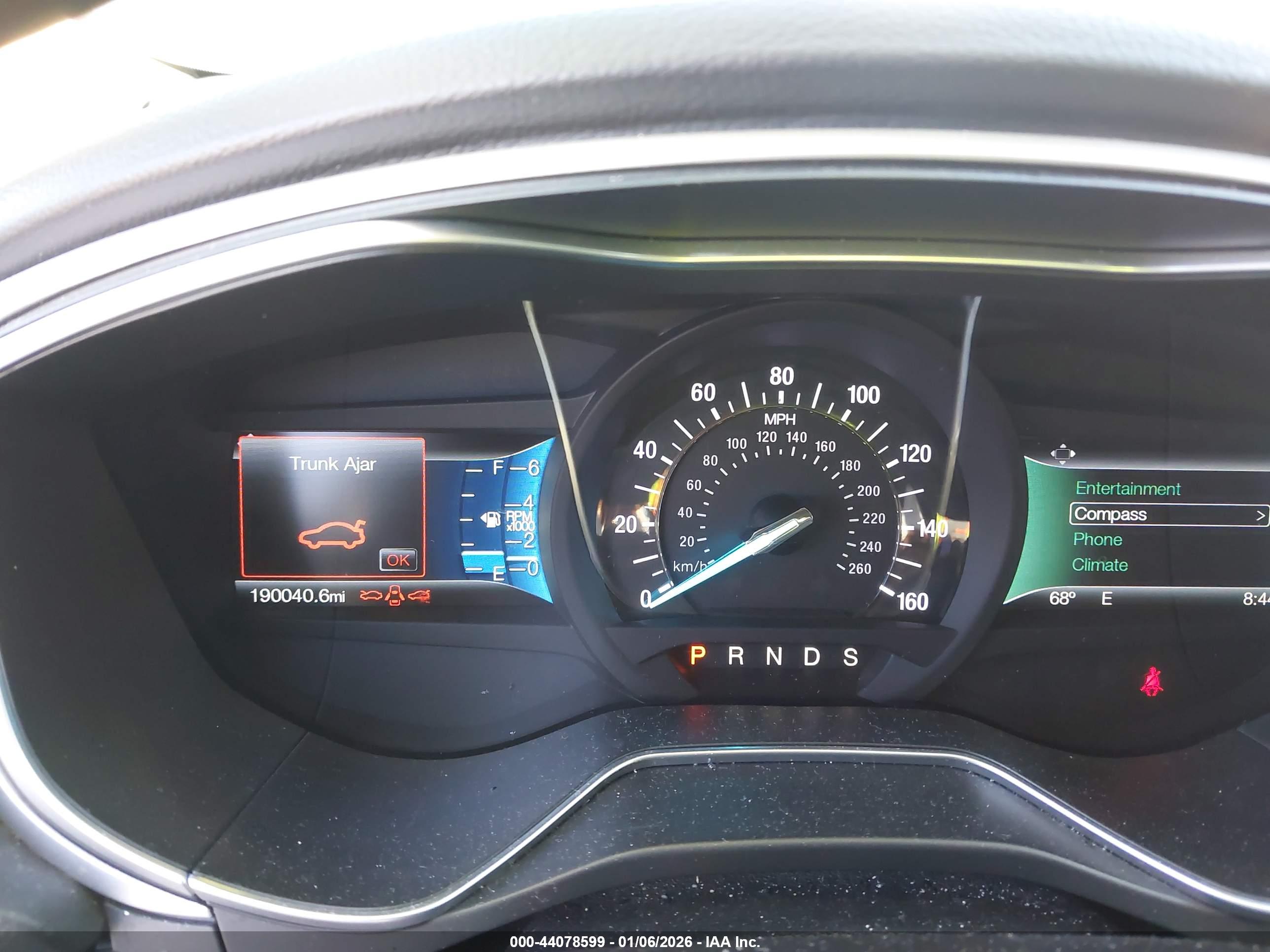 FORD FUSION image 7
