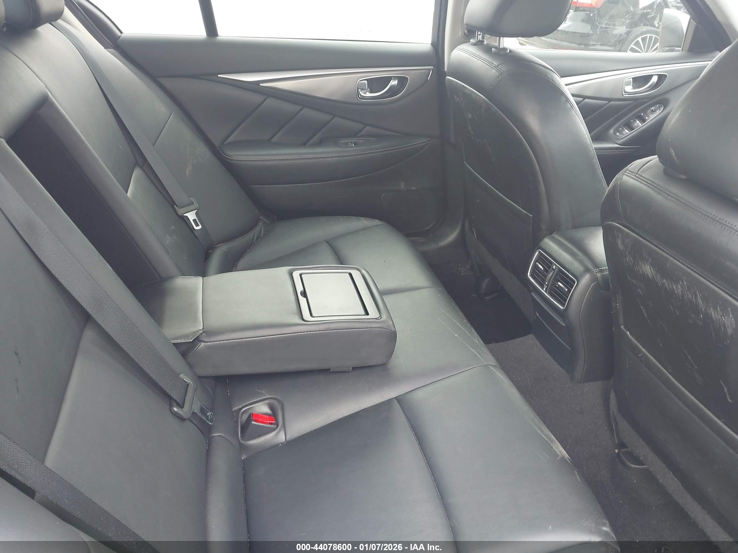 INFINITI Q50 image 8