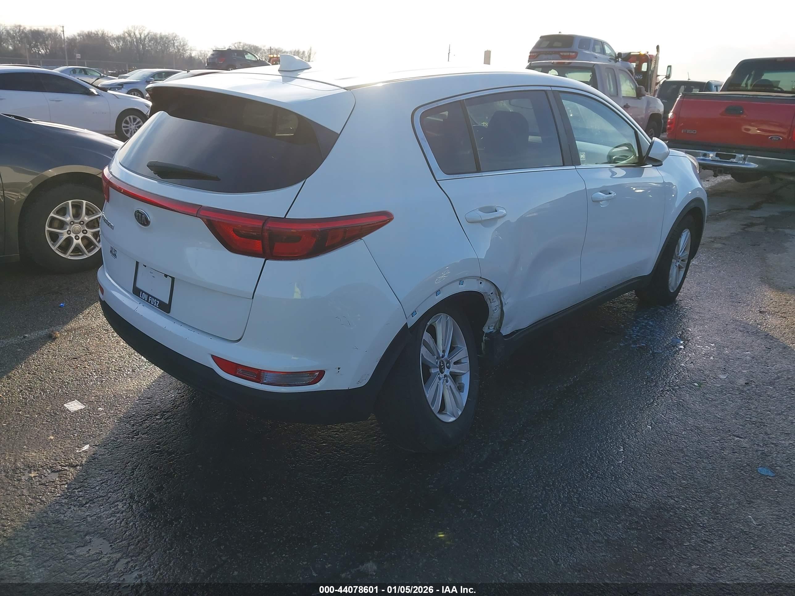 KIA SPORTAGE image 4
