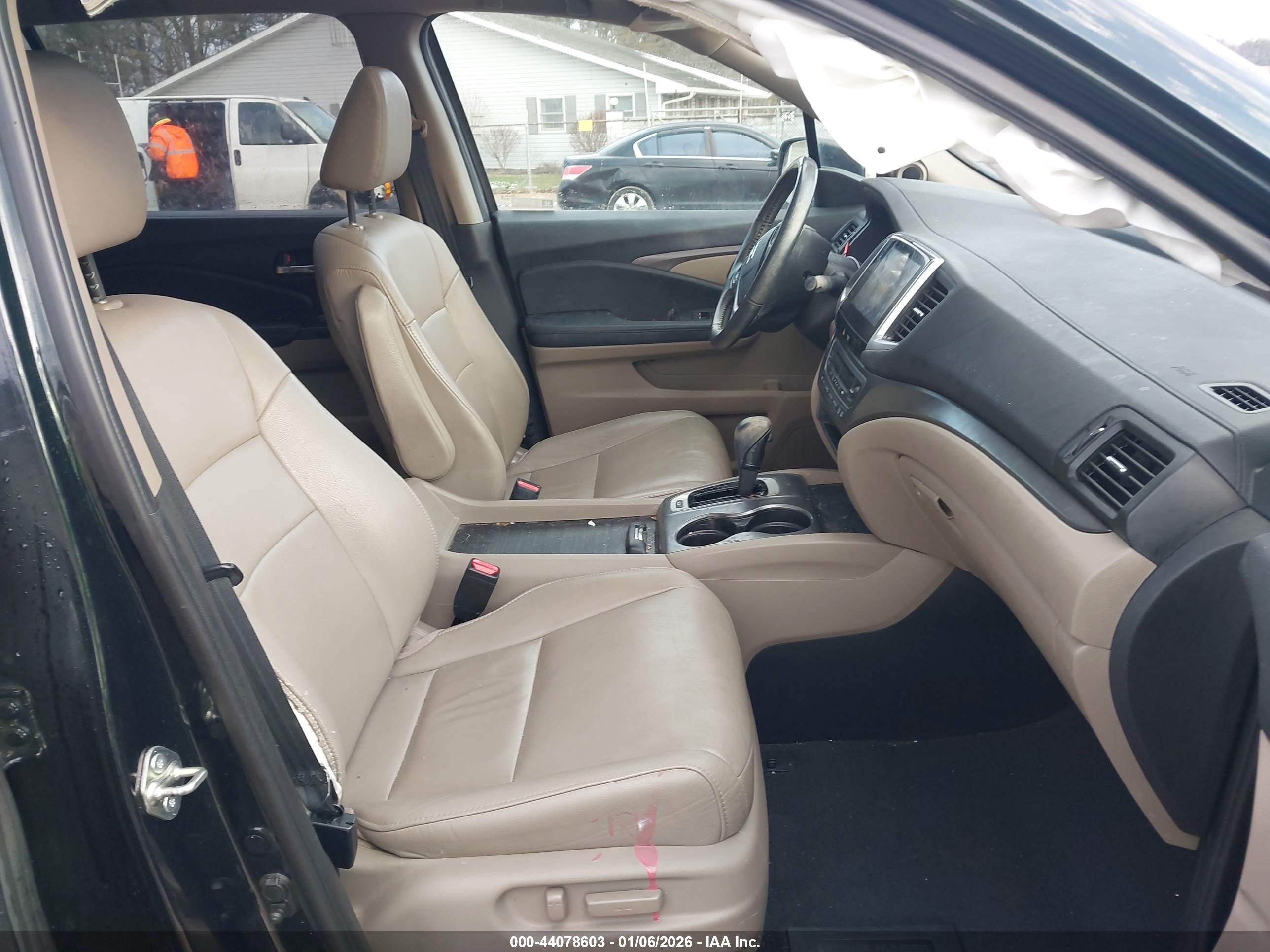 HONDA PILOT image 5