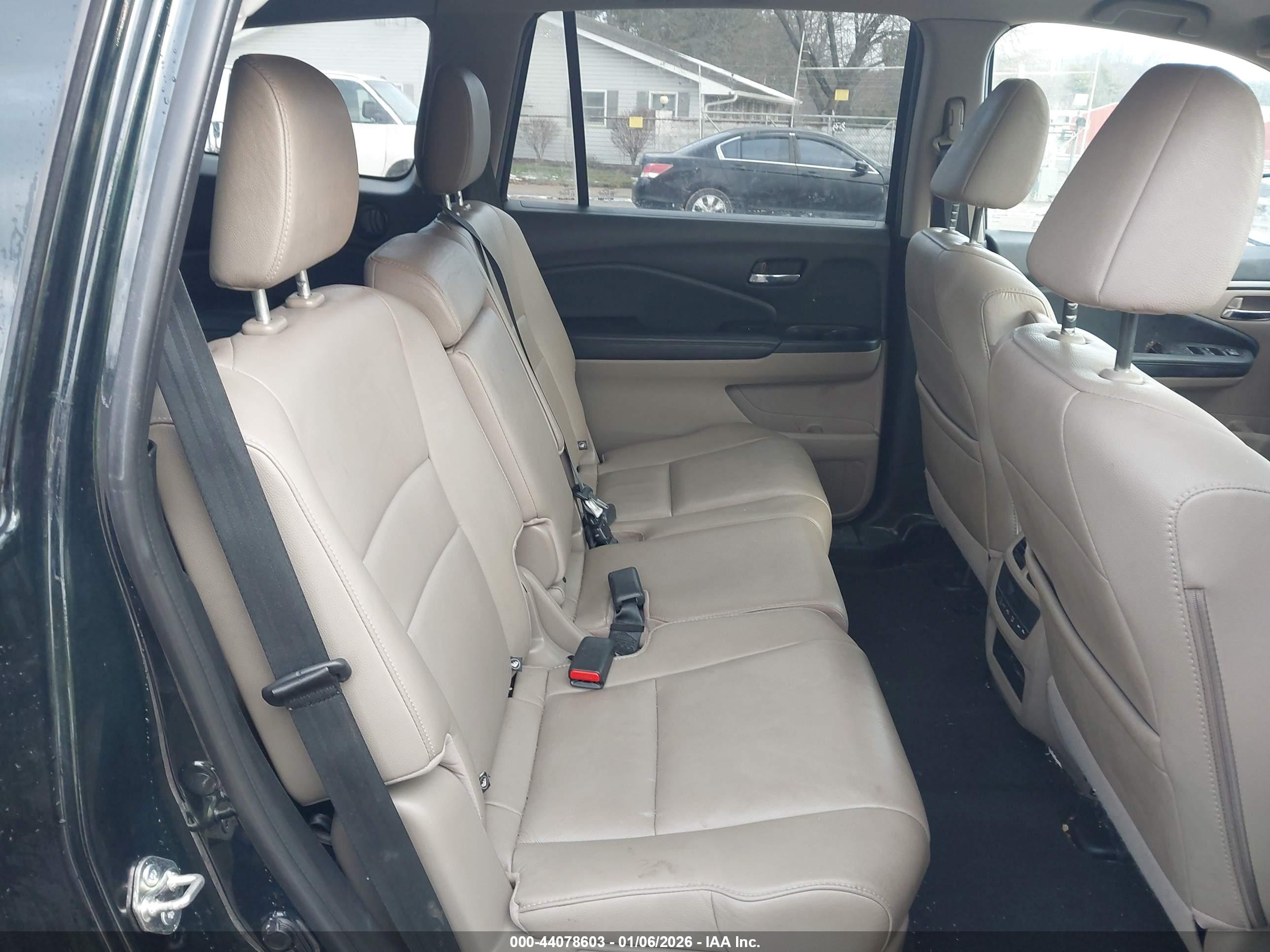 HONDA PILOT image 8