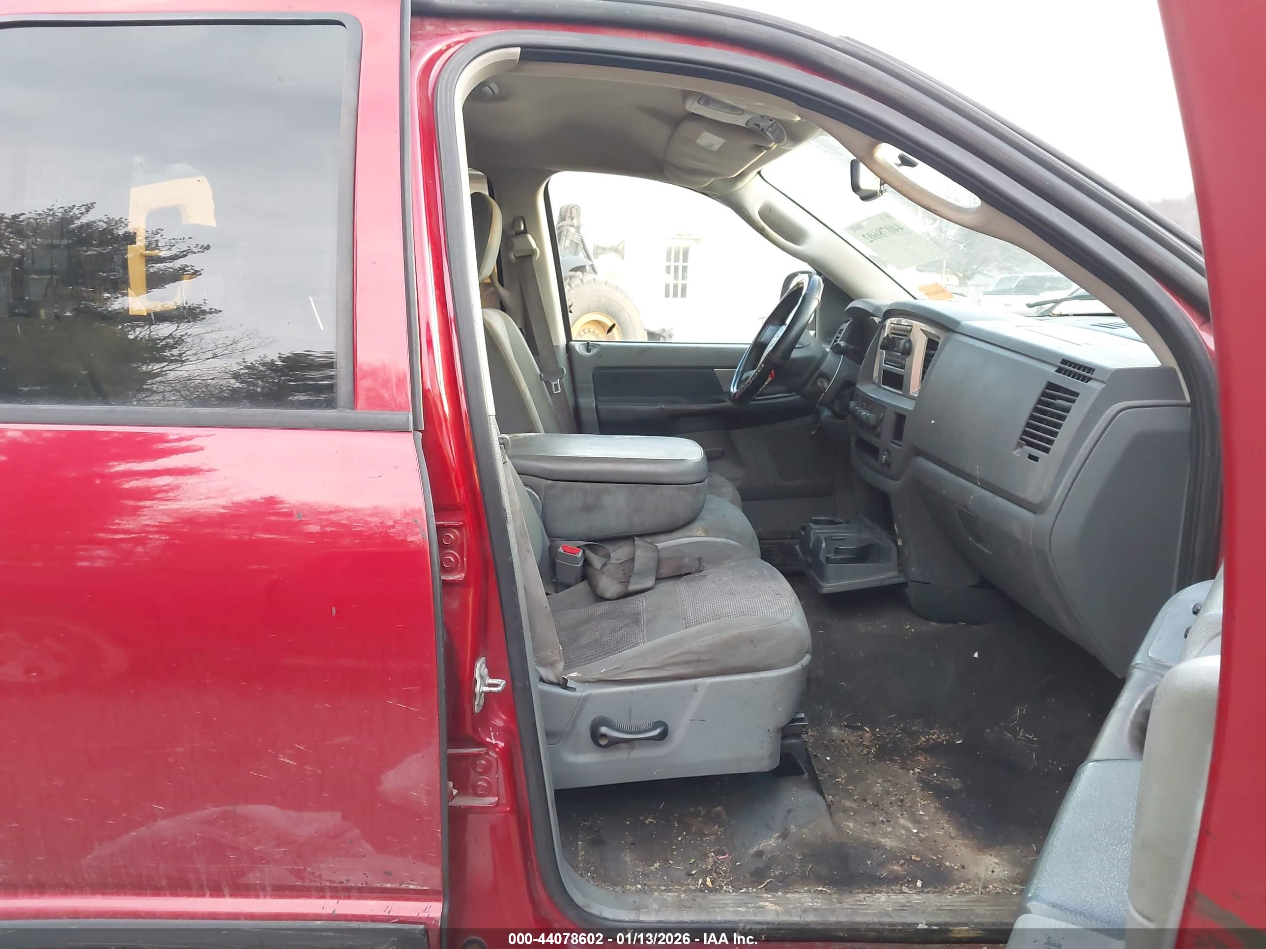 DODGE RAM image 5
