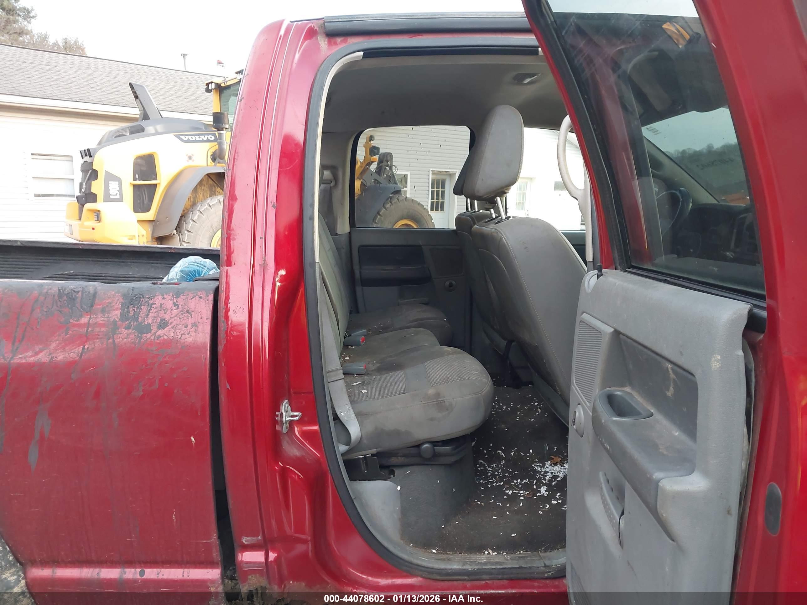 DODGE RAM image 8