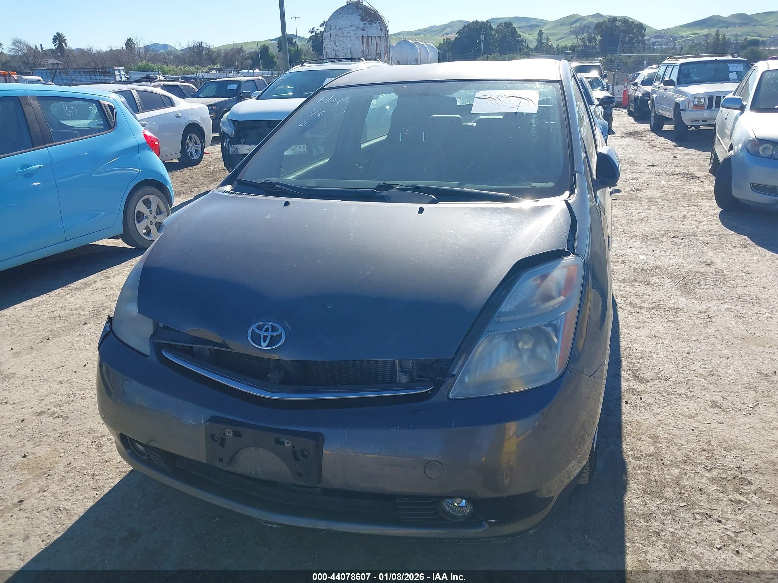 TOYOTA PRIUS image 6
