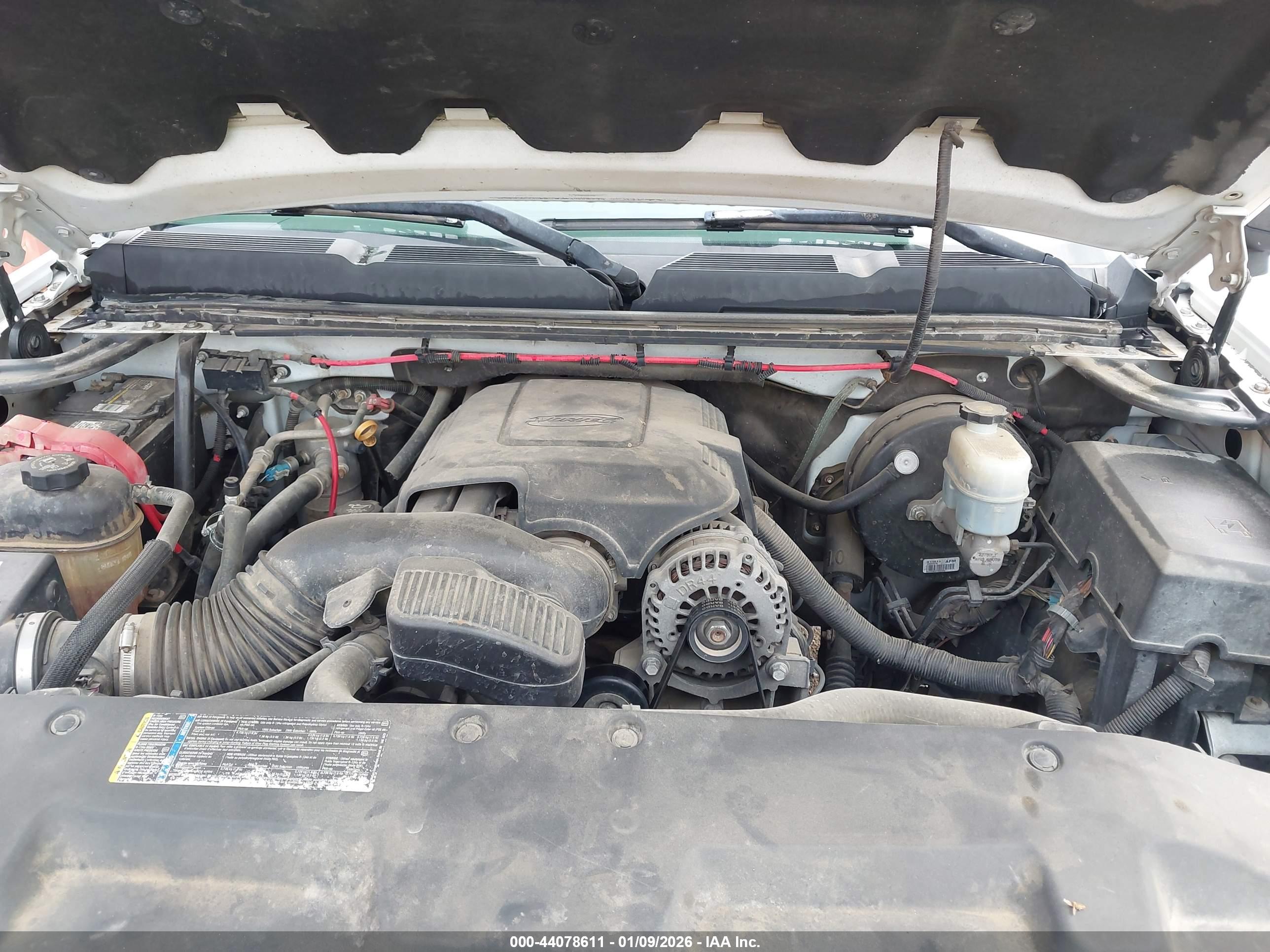CHEVROLET SILVERADO image 10