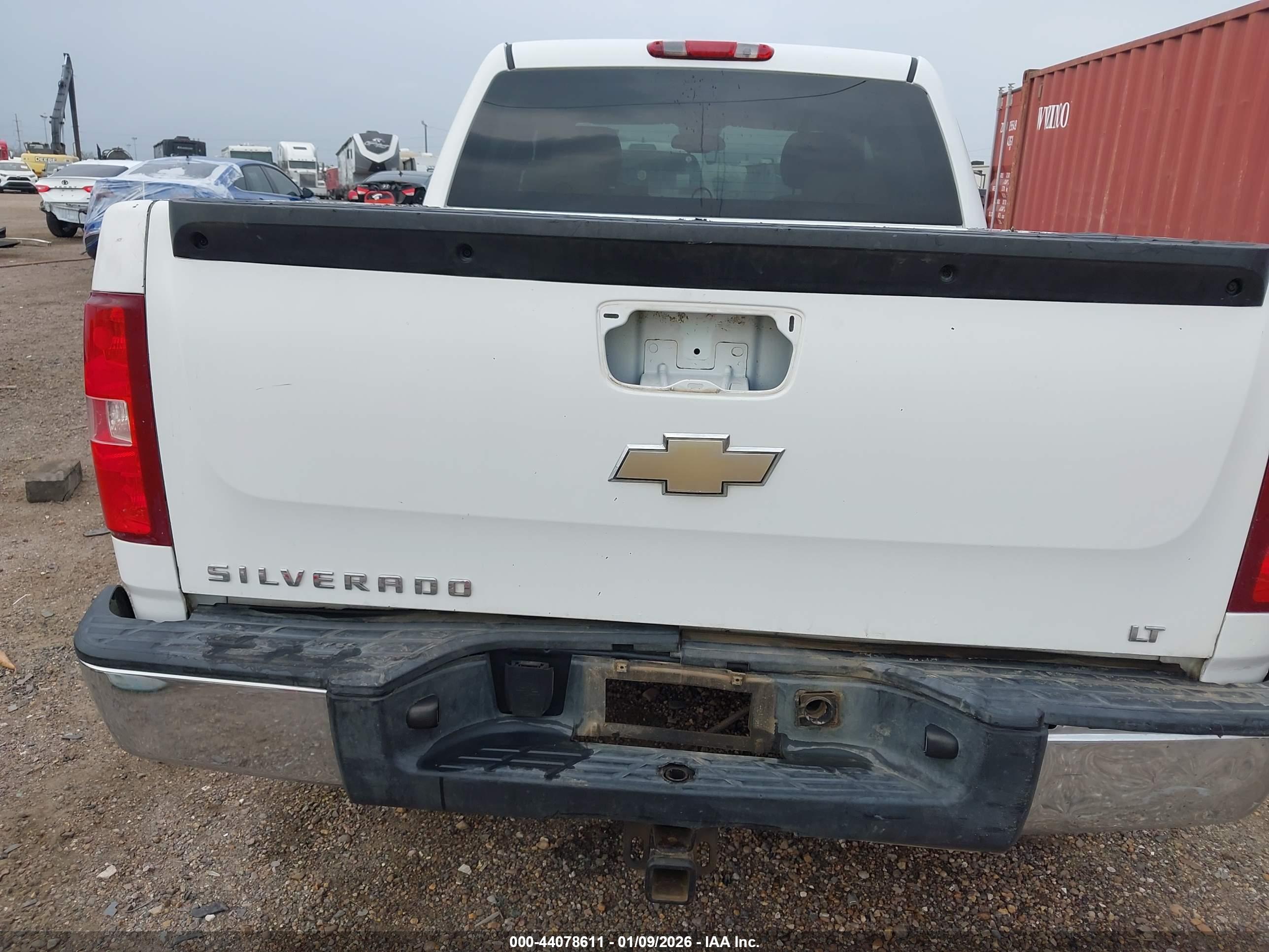 CHEVROLET SILVERADO image 6