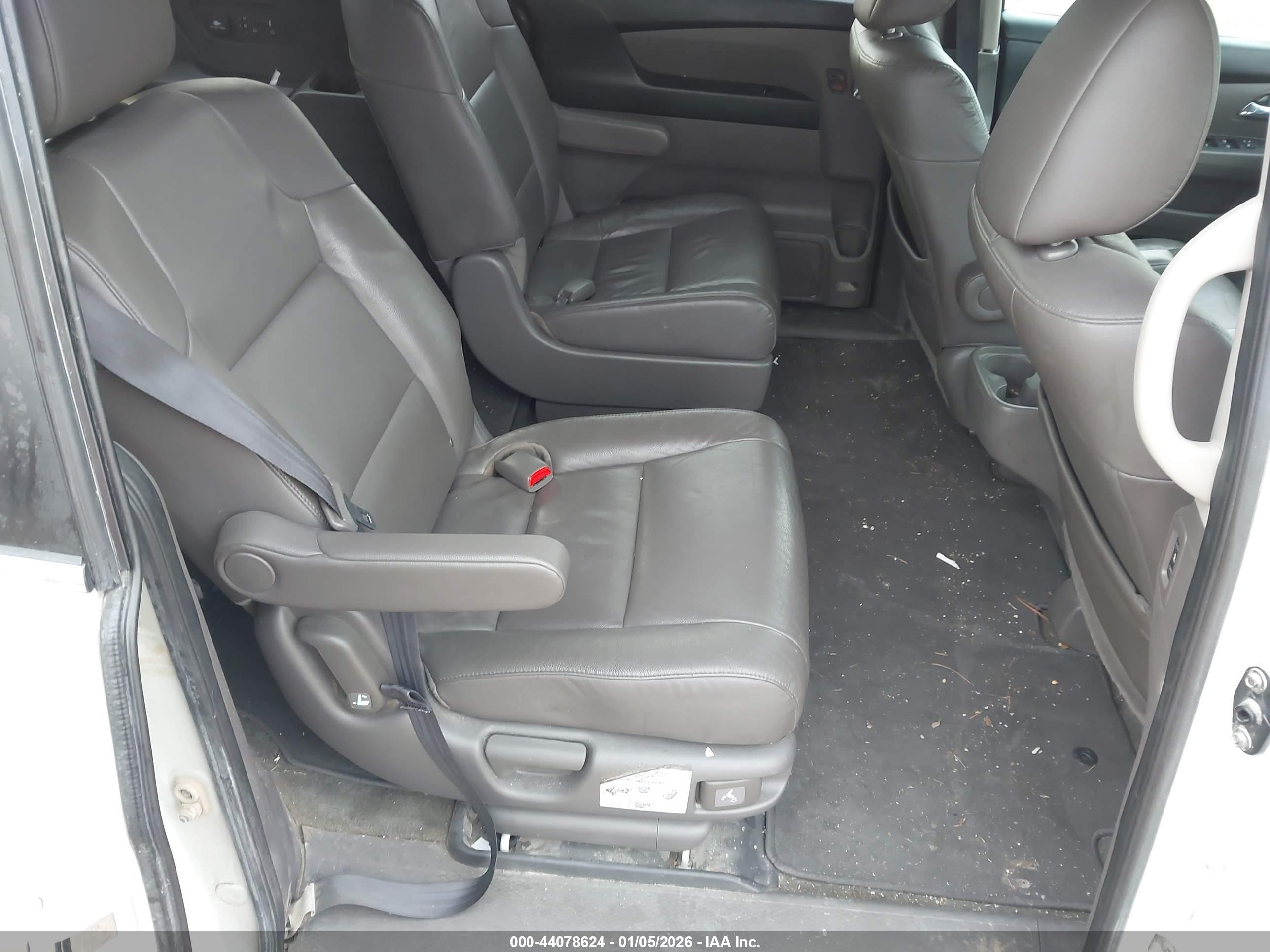 HONDA ODYSSEY image 8