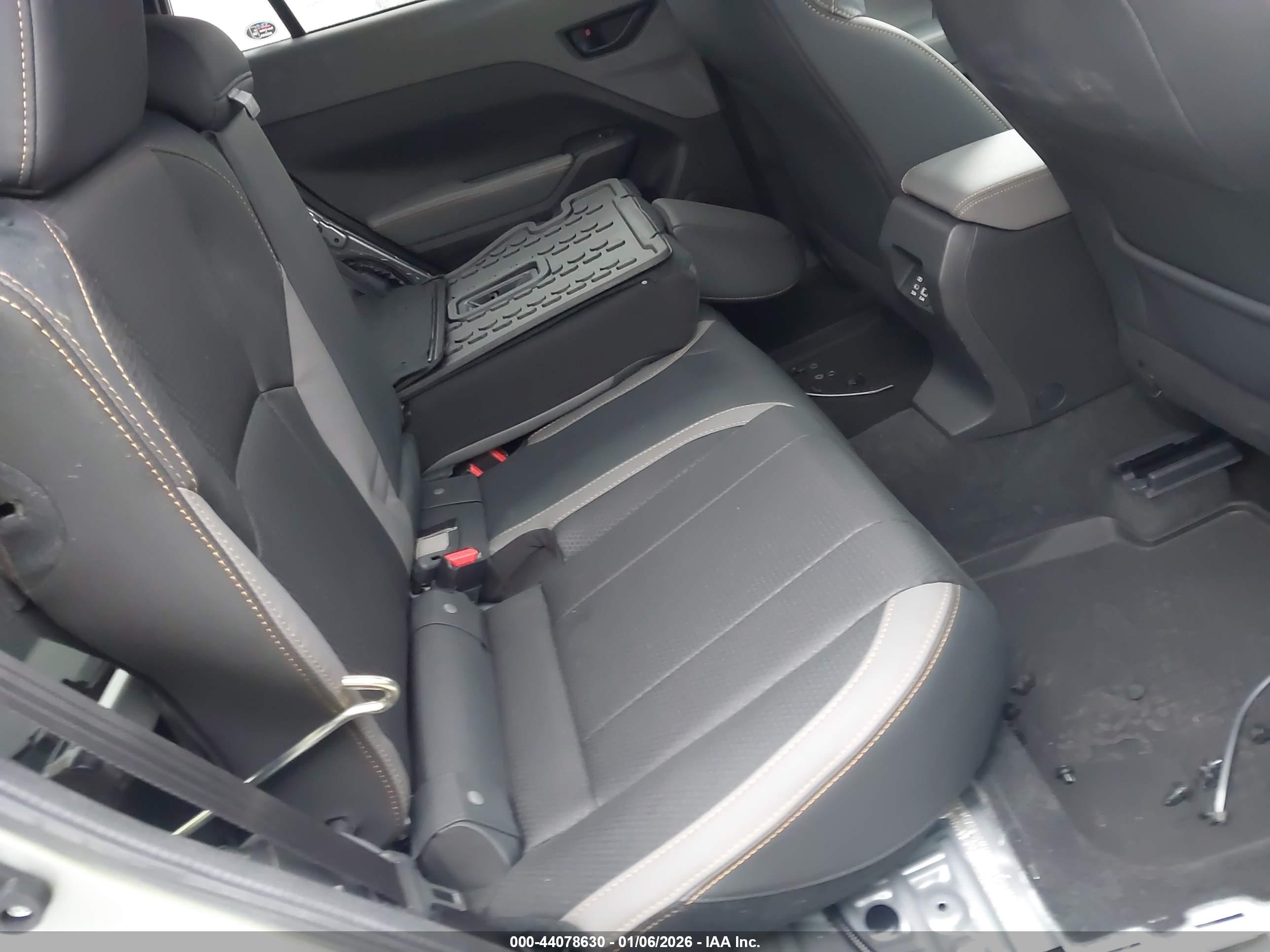 SUBARU CROSSTREK image 8