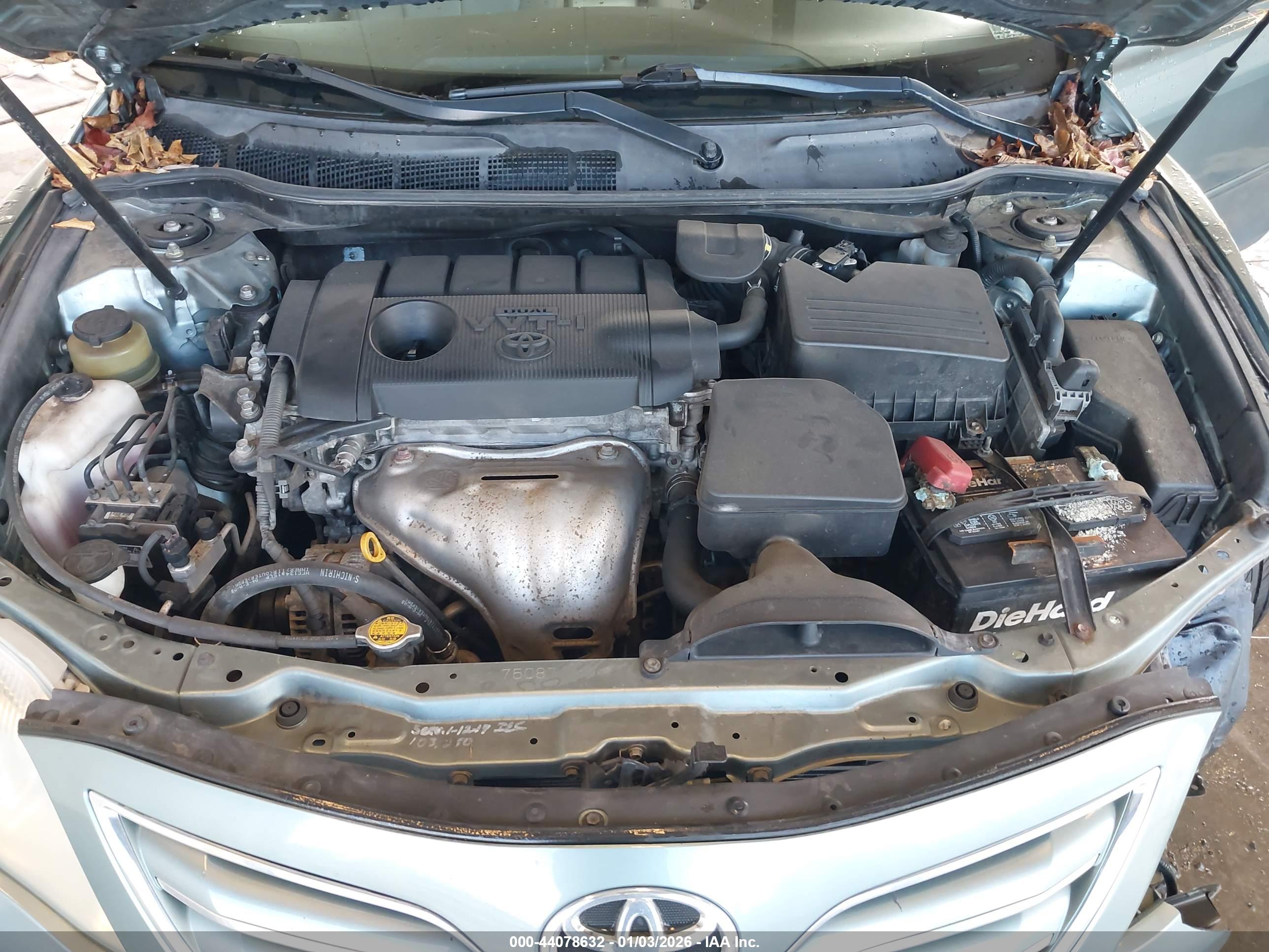 TOYOTA CAMRY image 10