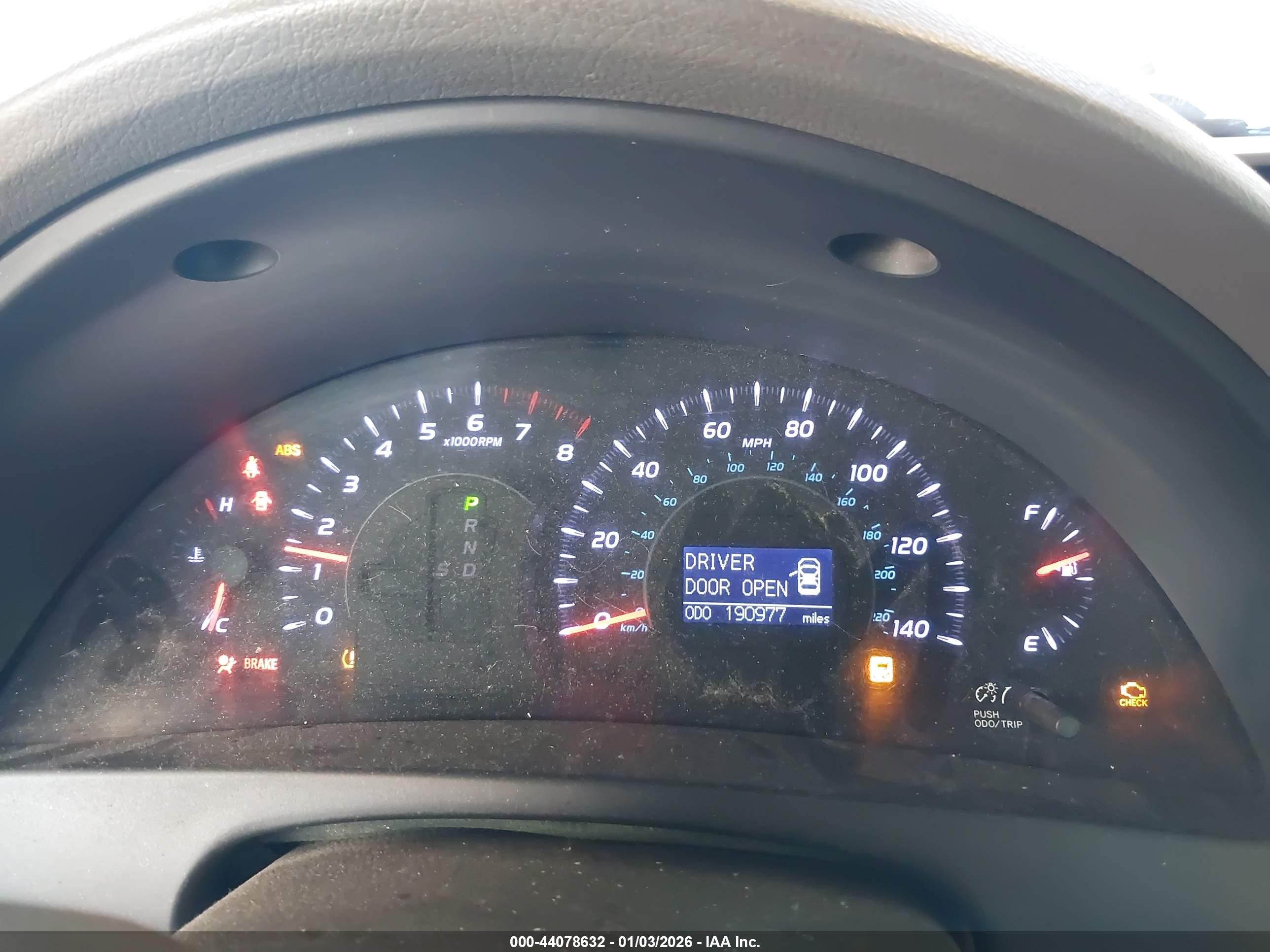 TOYOTA CAMRY image 7