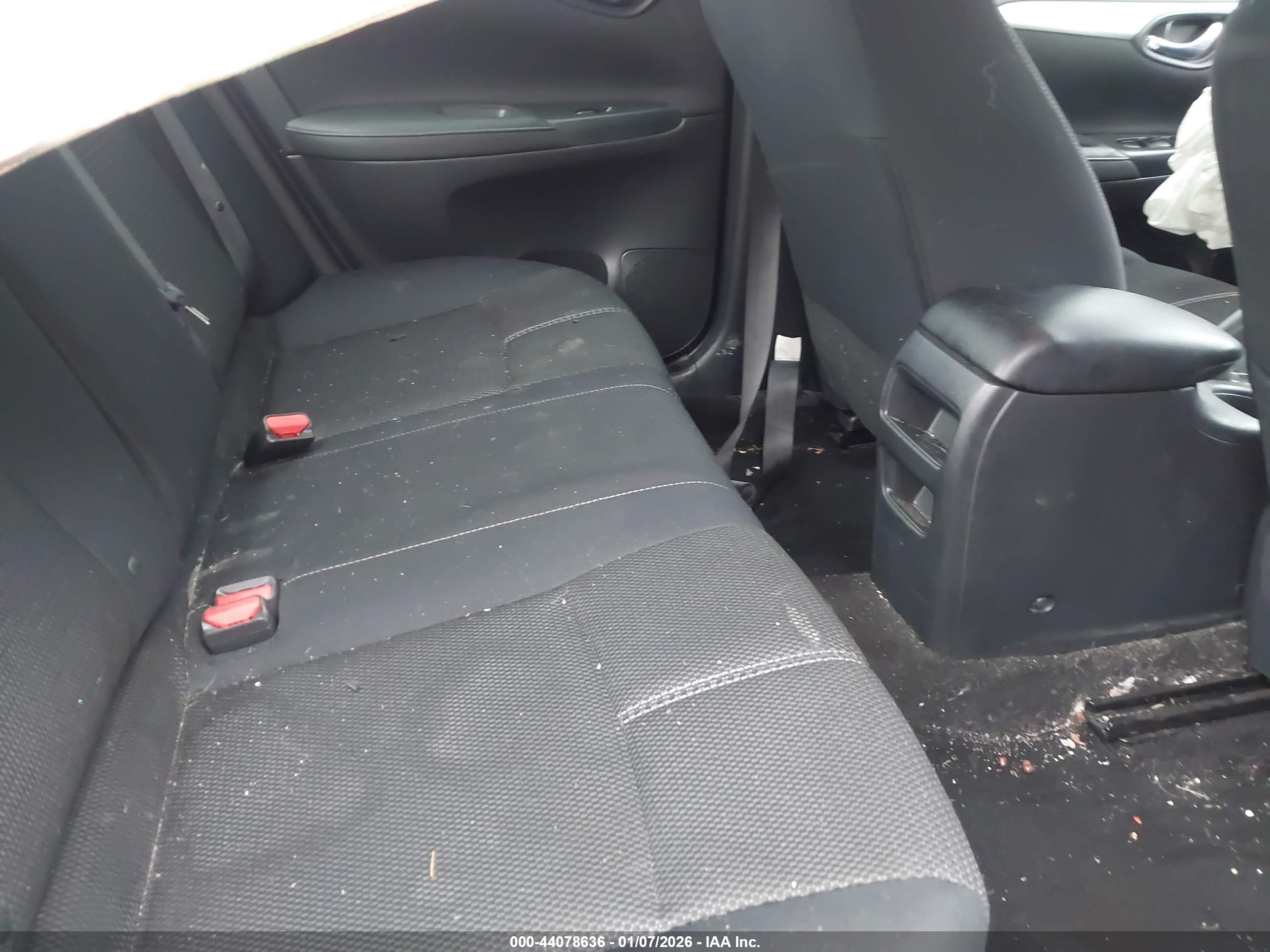 NISSAN SENTRA image 8