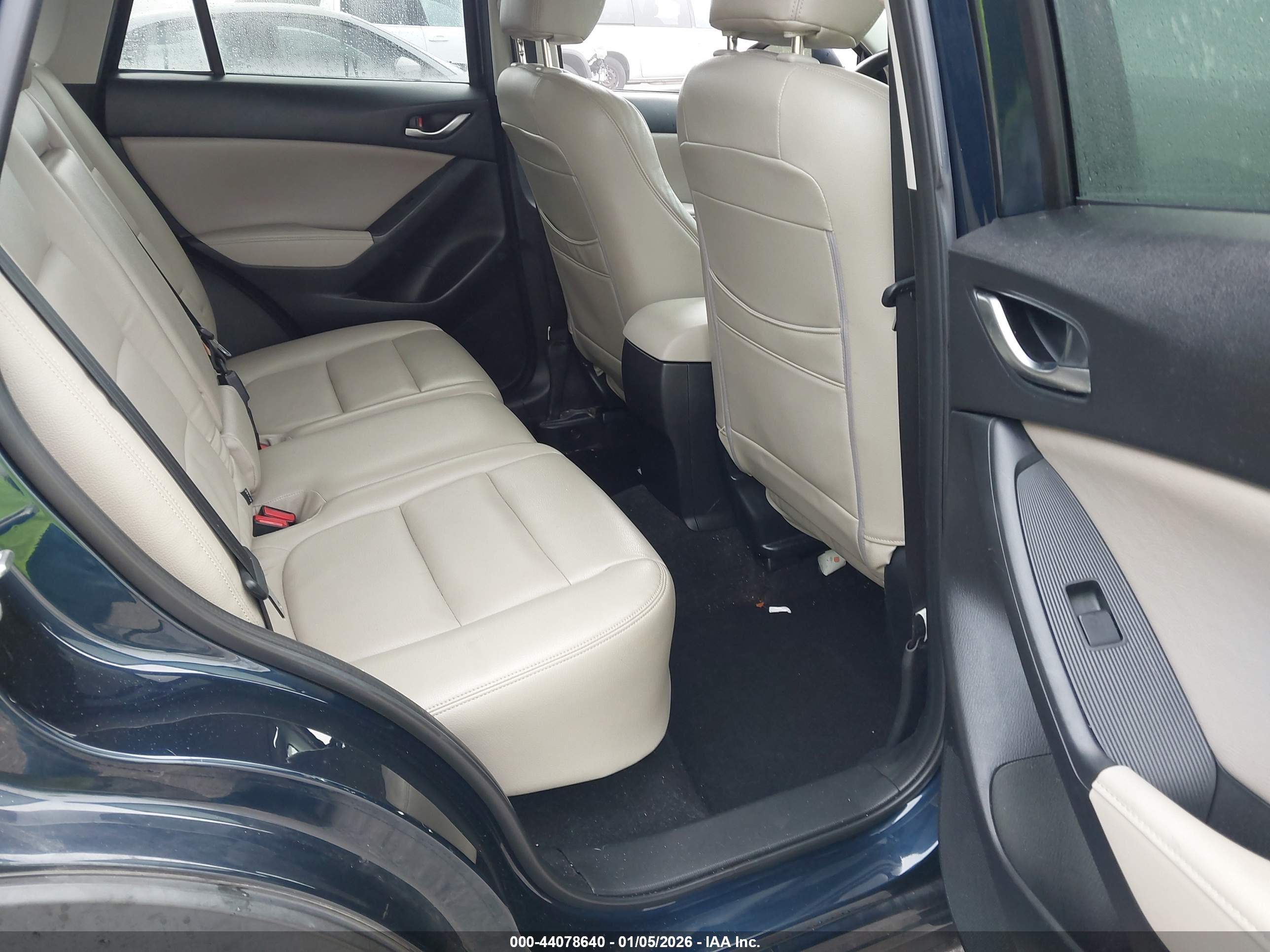 MAZDA CX-5 image 8