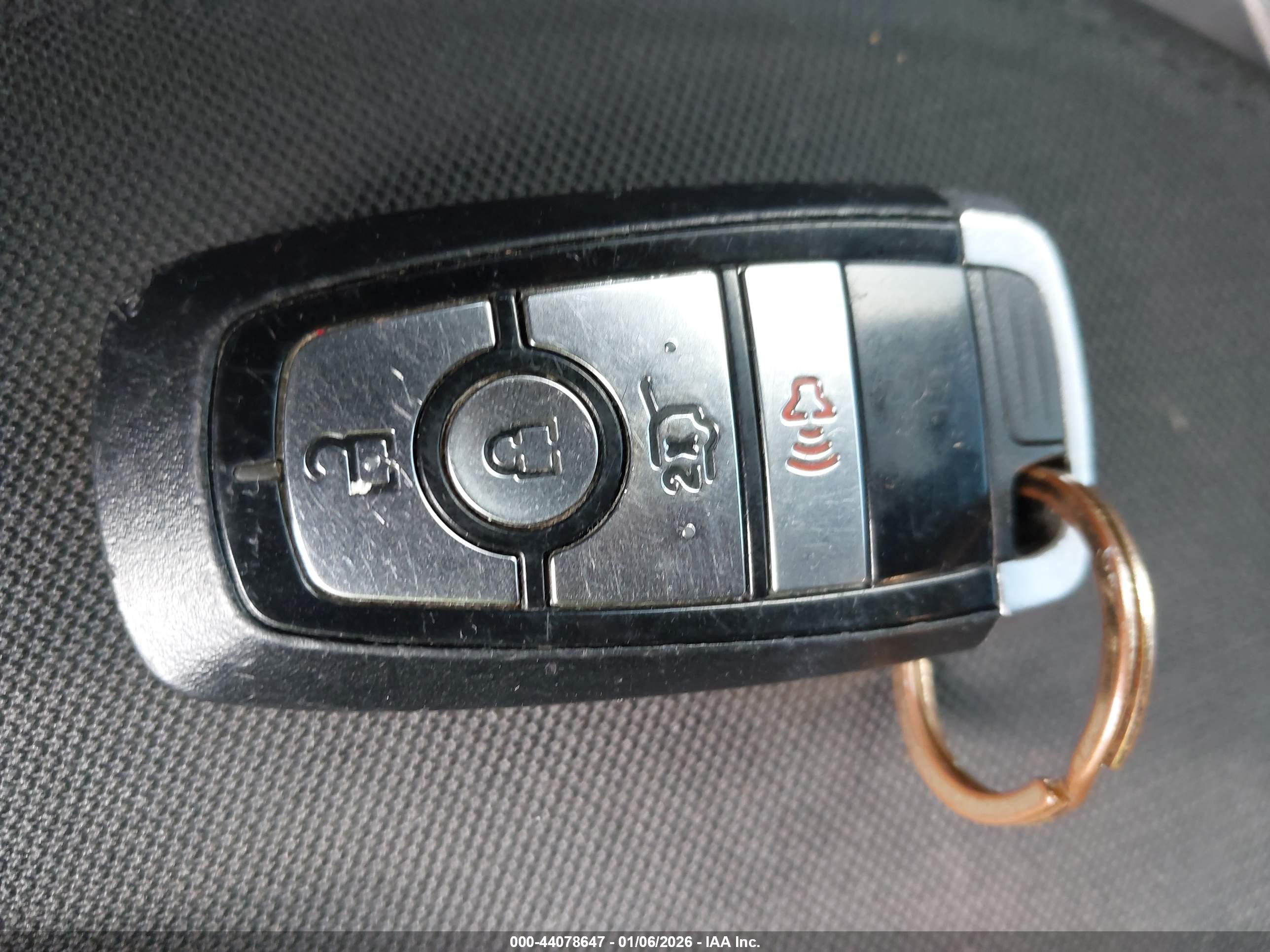 FORD EXPLORER image 11