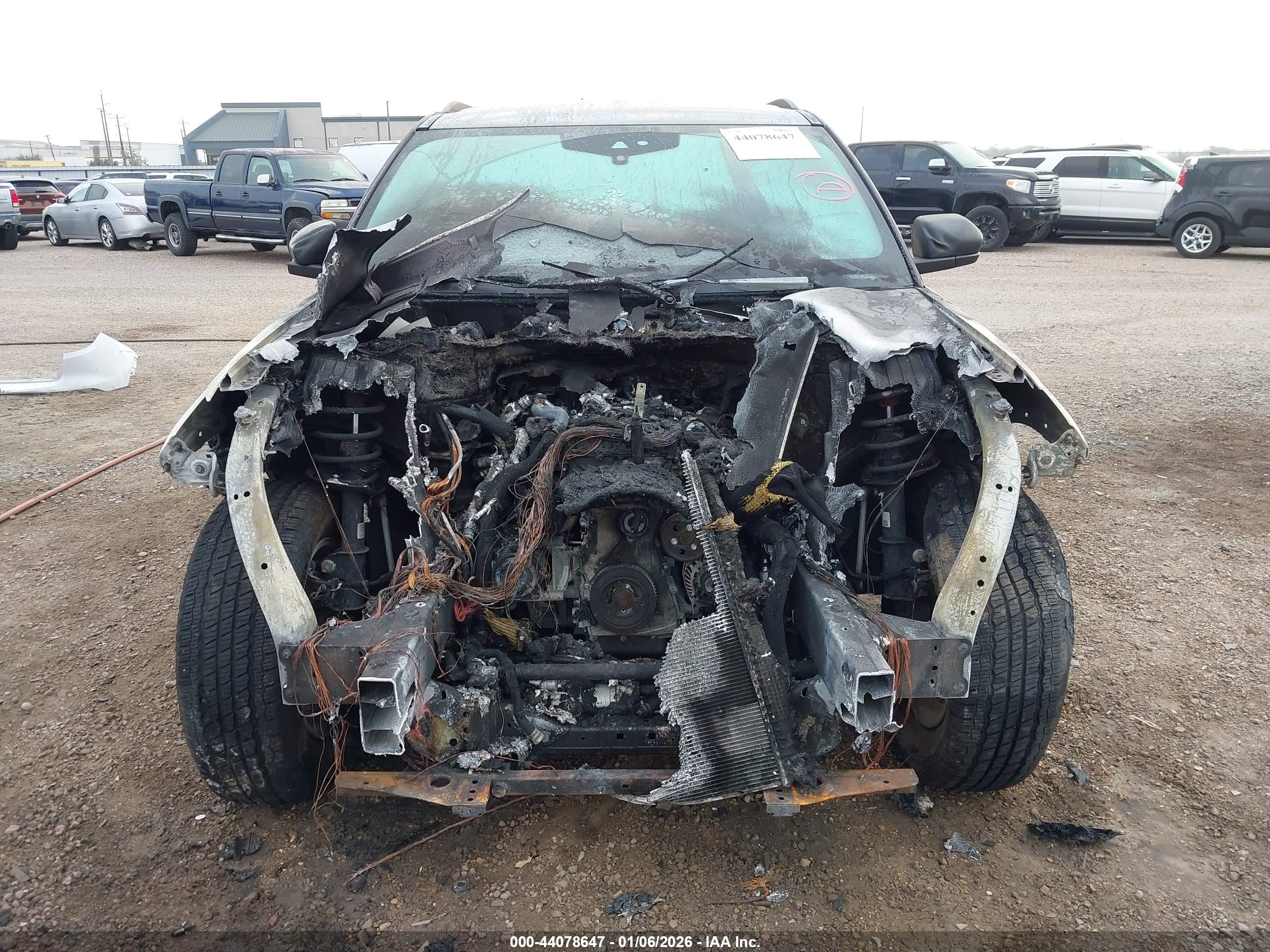 FORD EXPLORER image 6