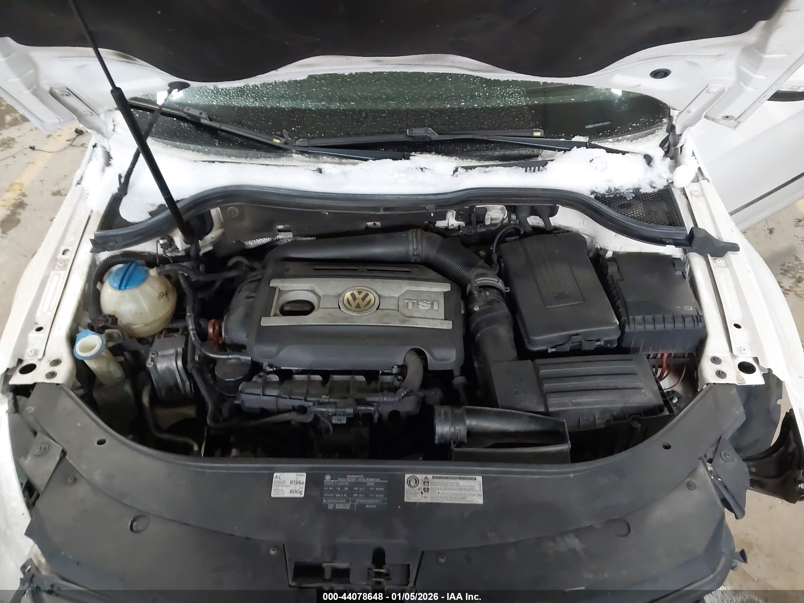 VOLKSWAGEN CC image 10
