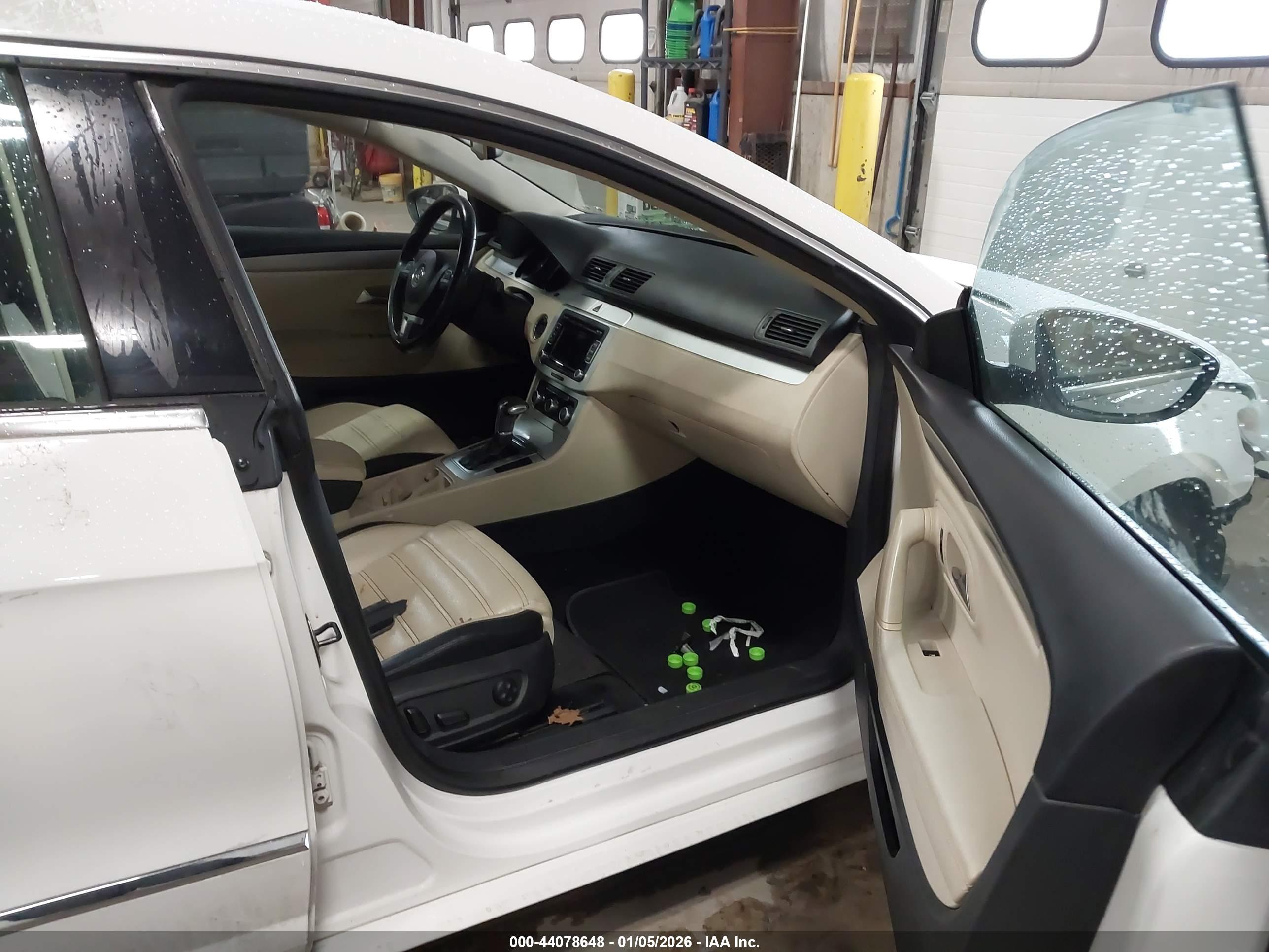 VOLKSWAGEN CC image 5