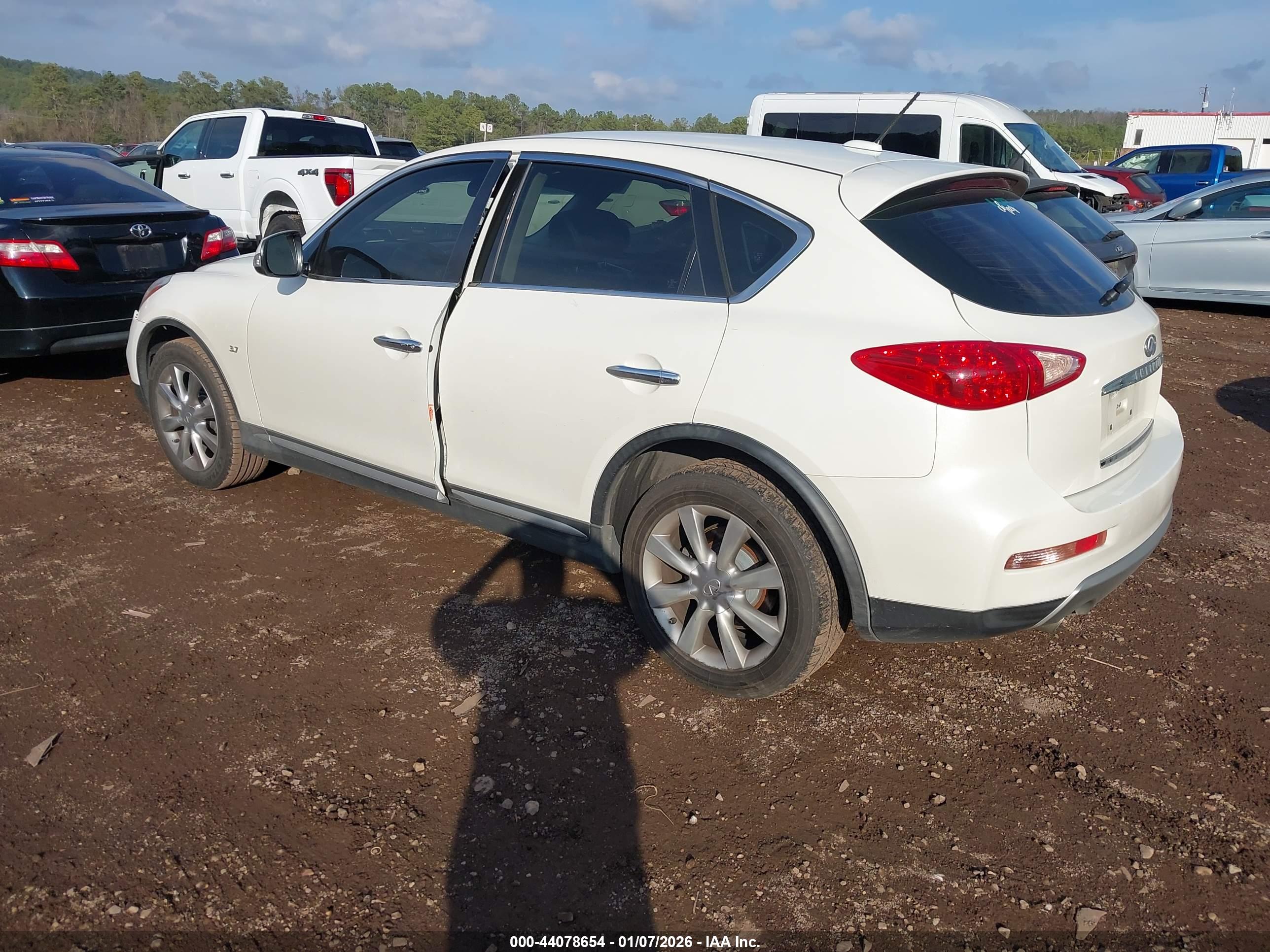 INFINITI QX50 image 3