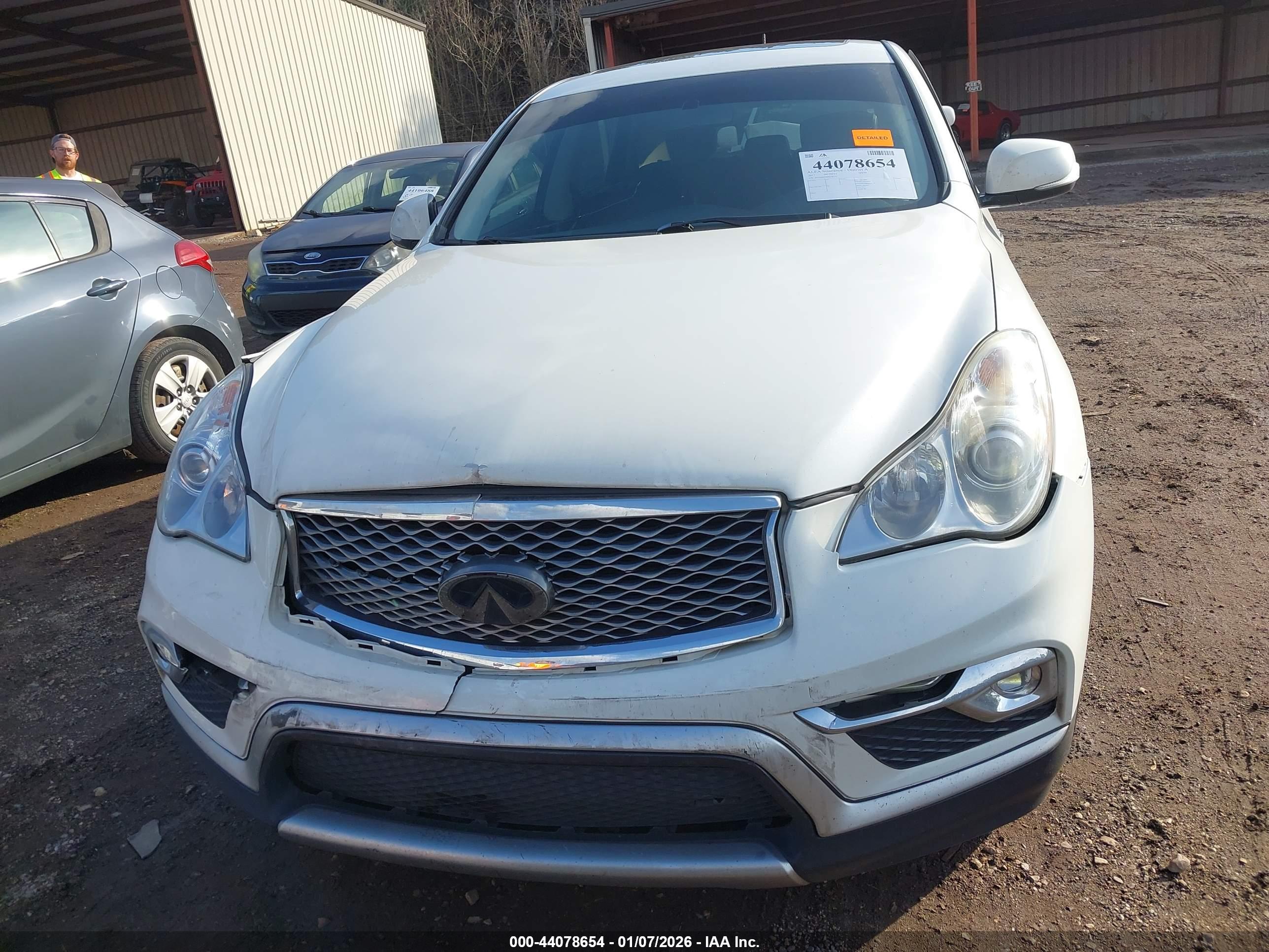 INFINITI QX50 image 6