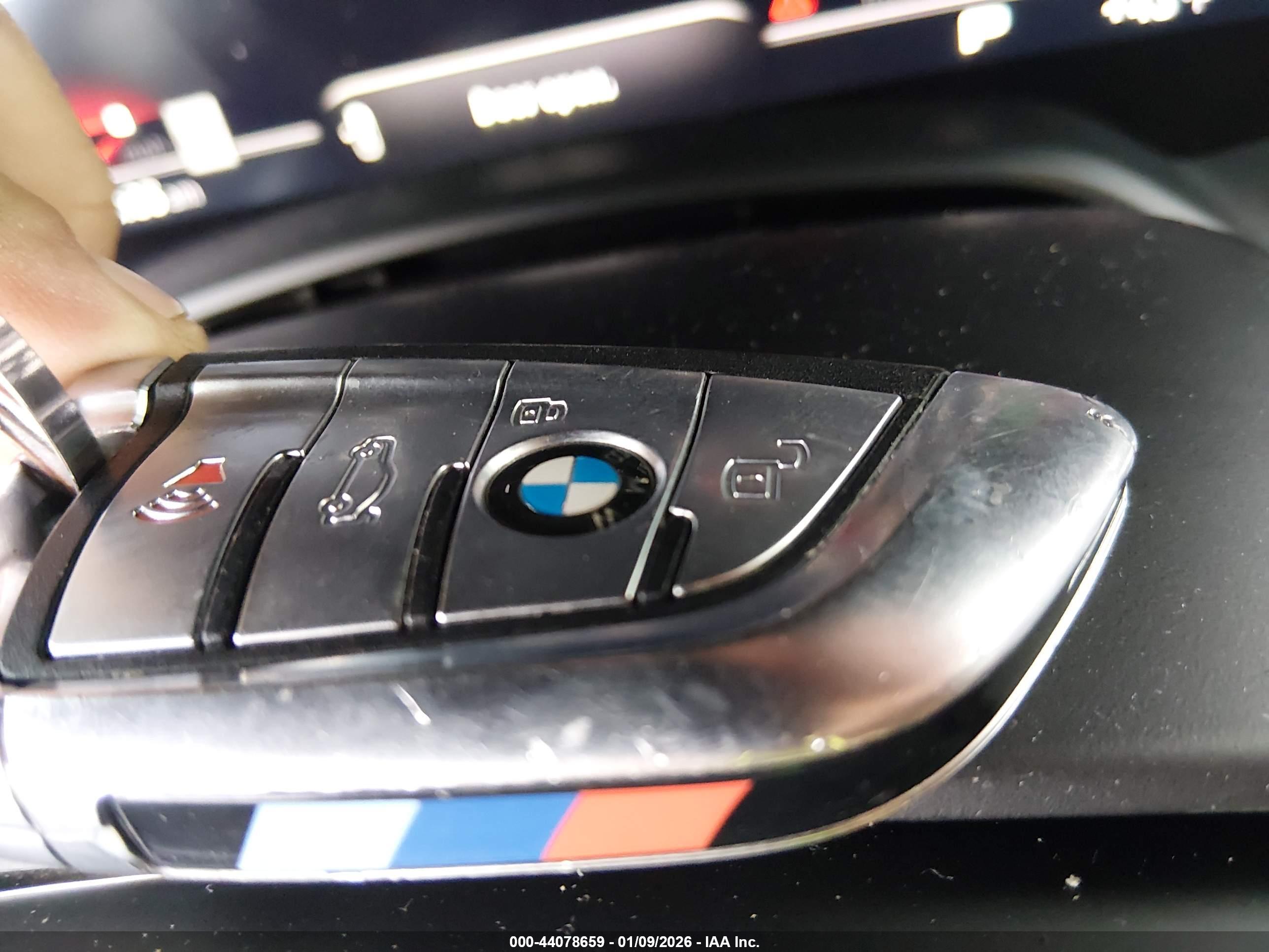BMW X6 image 11