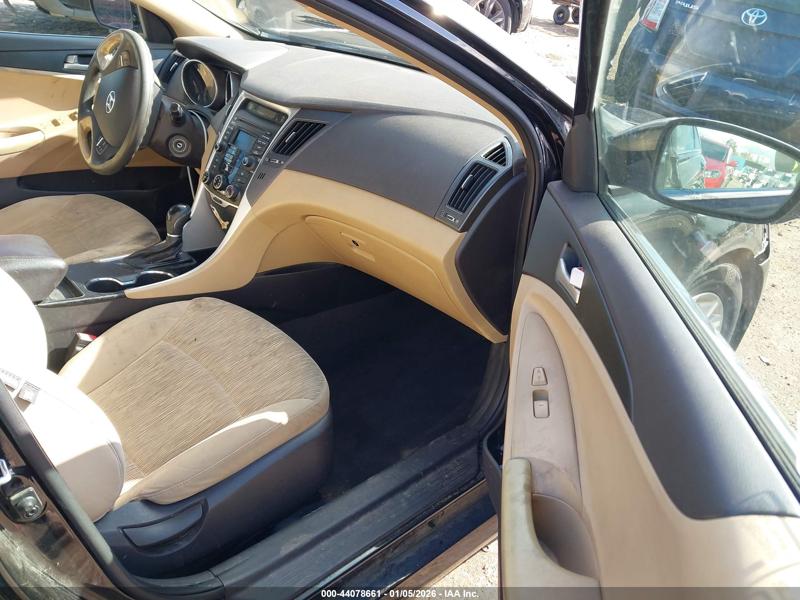 HYUNDAI SONATA image 5