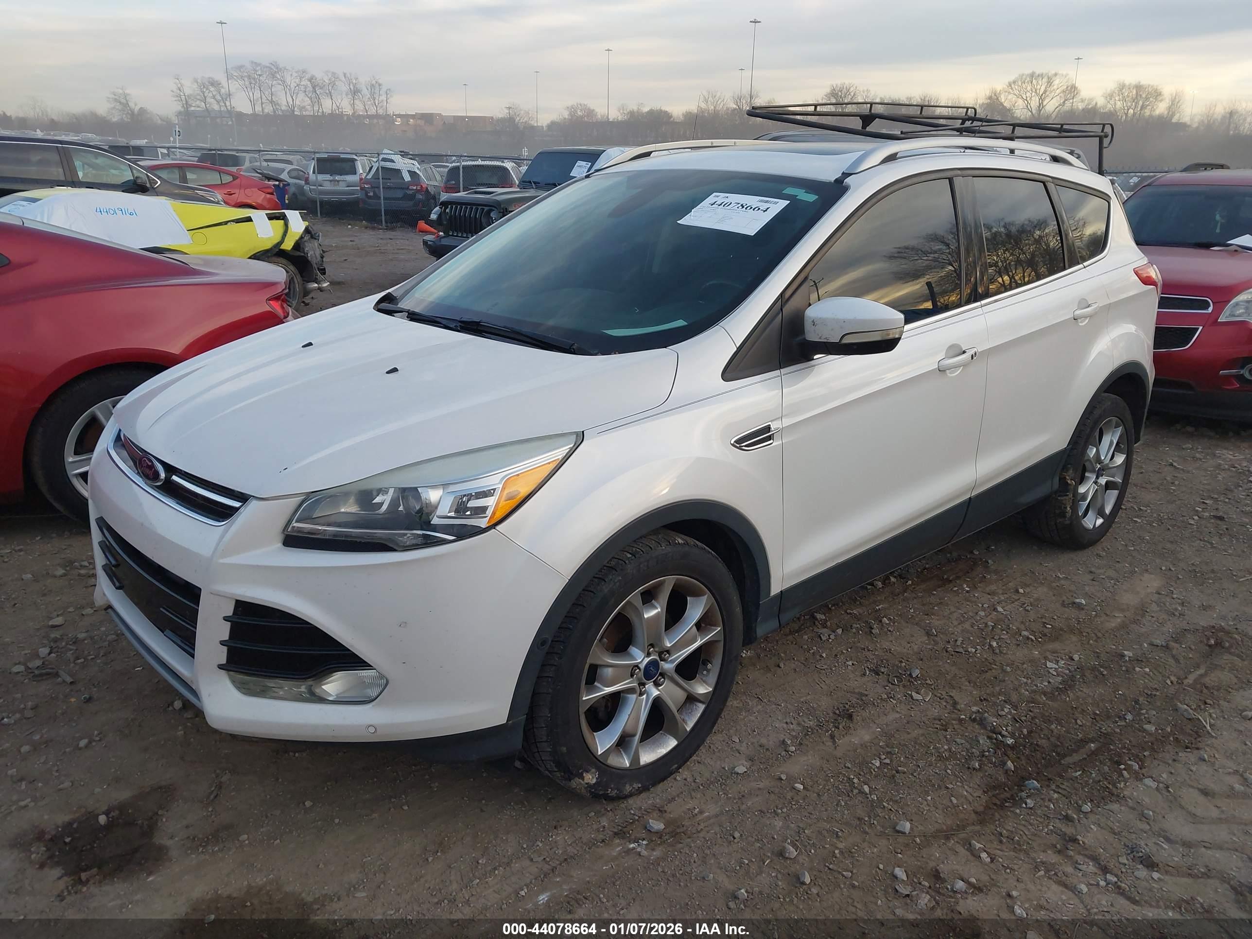FORD ESCAPE image 2