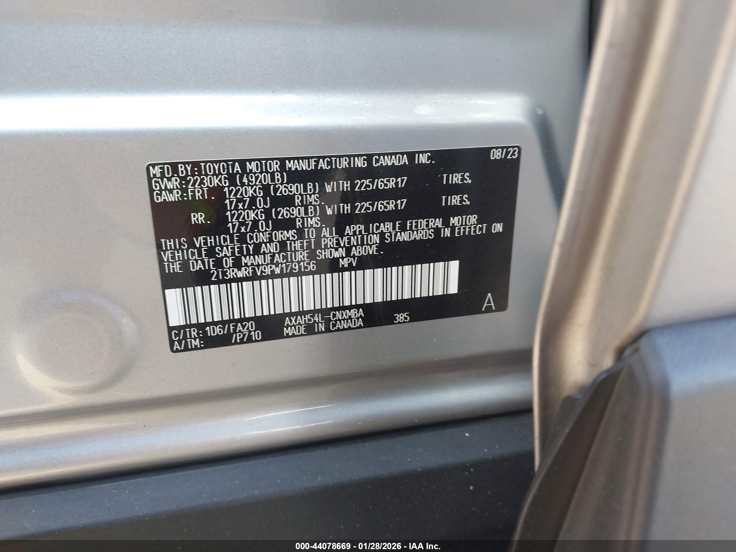 TOYOTA RAV4 image 9