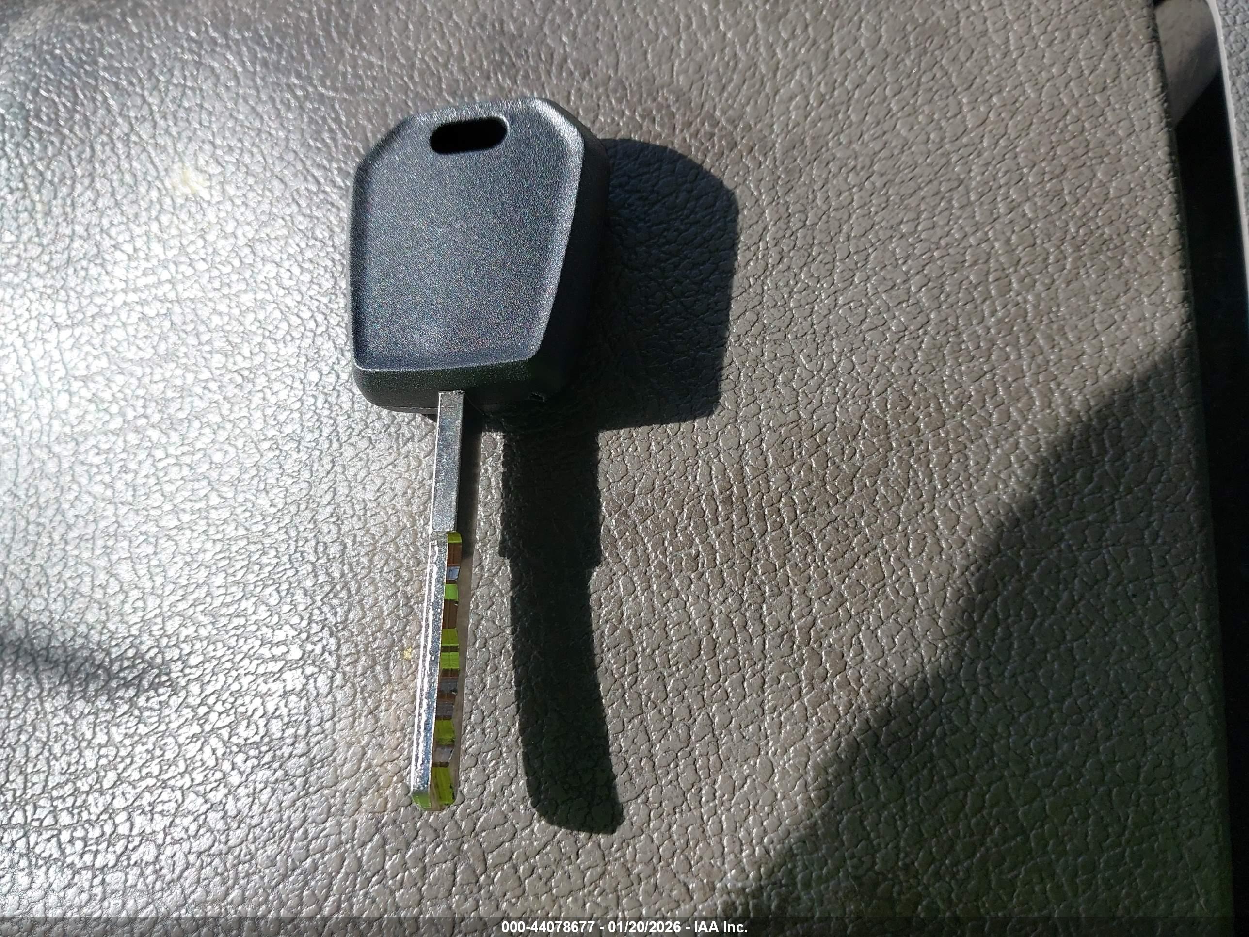 FORD FUSION image 11