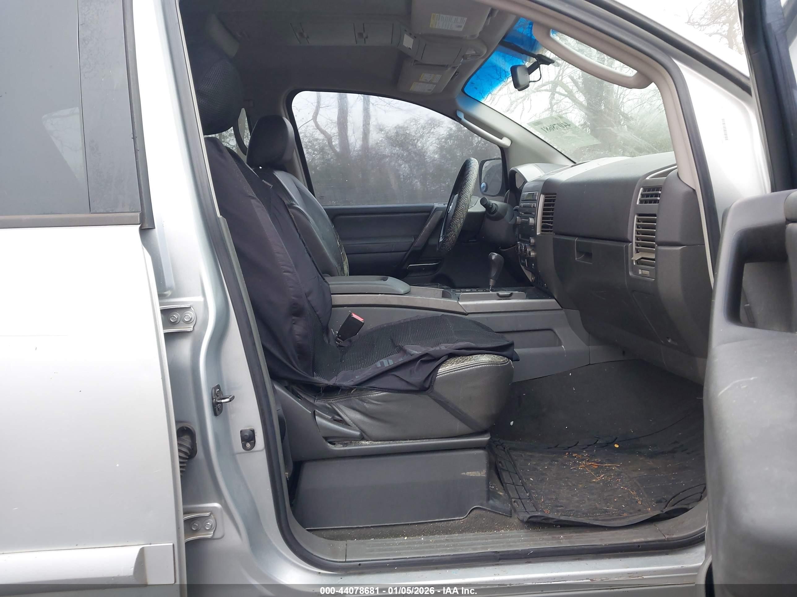NISSAN ARMADA image 5