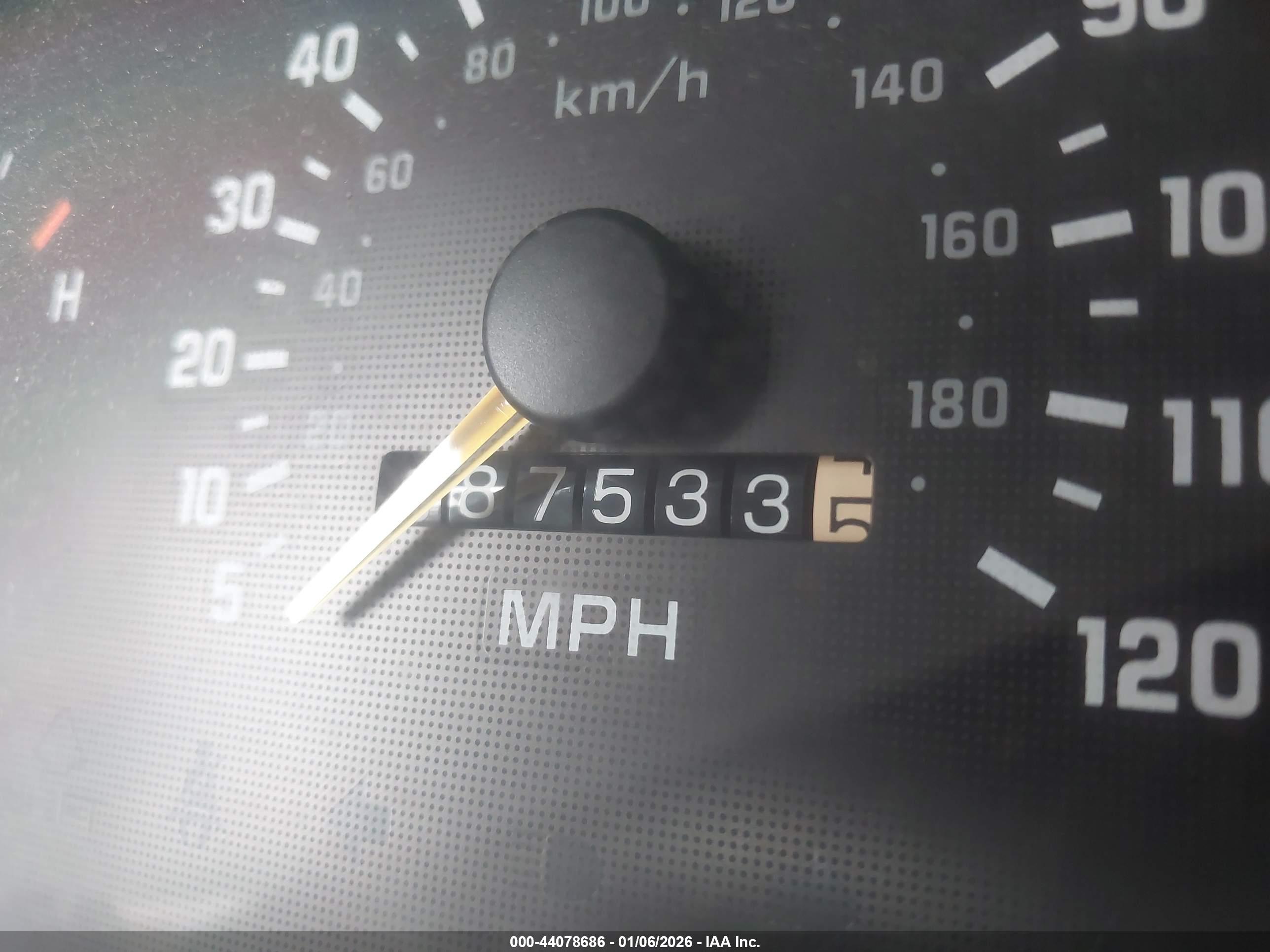 CHEVROLET CORSICA image 7
