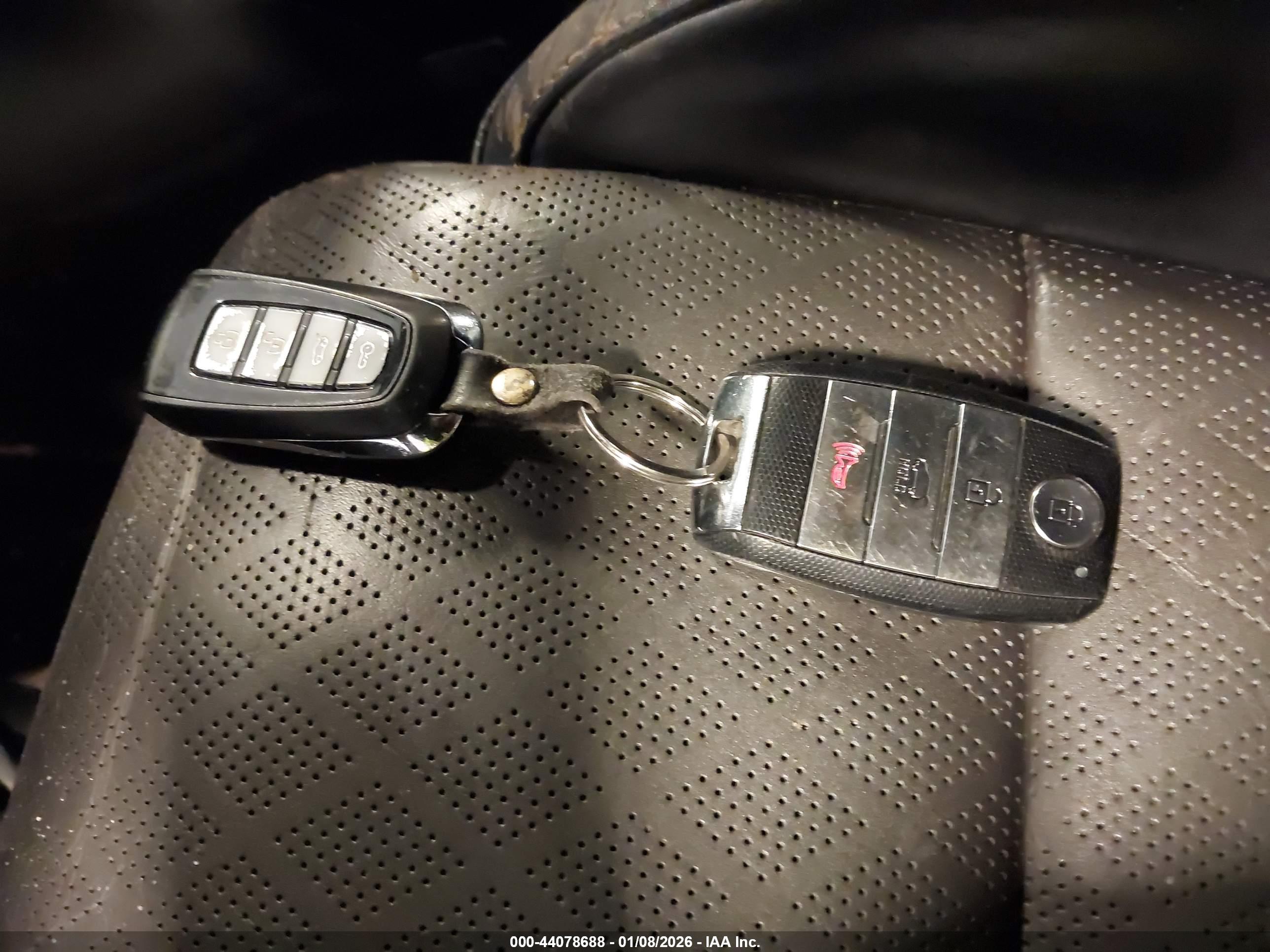 KIA SORENTO image 11