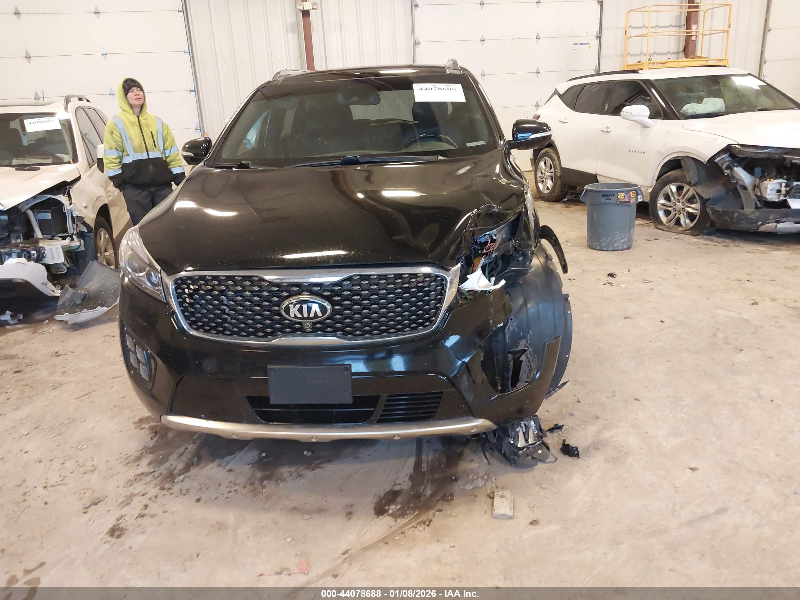 KIA SORENTO image 6