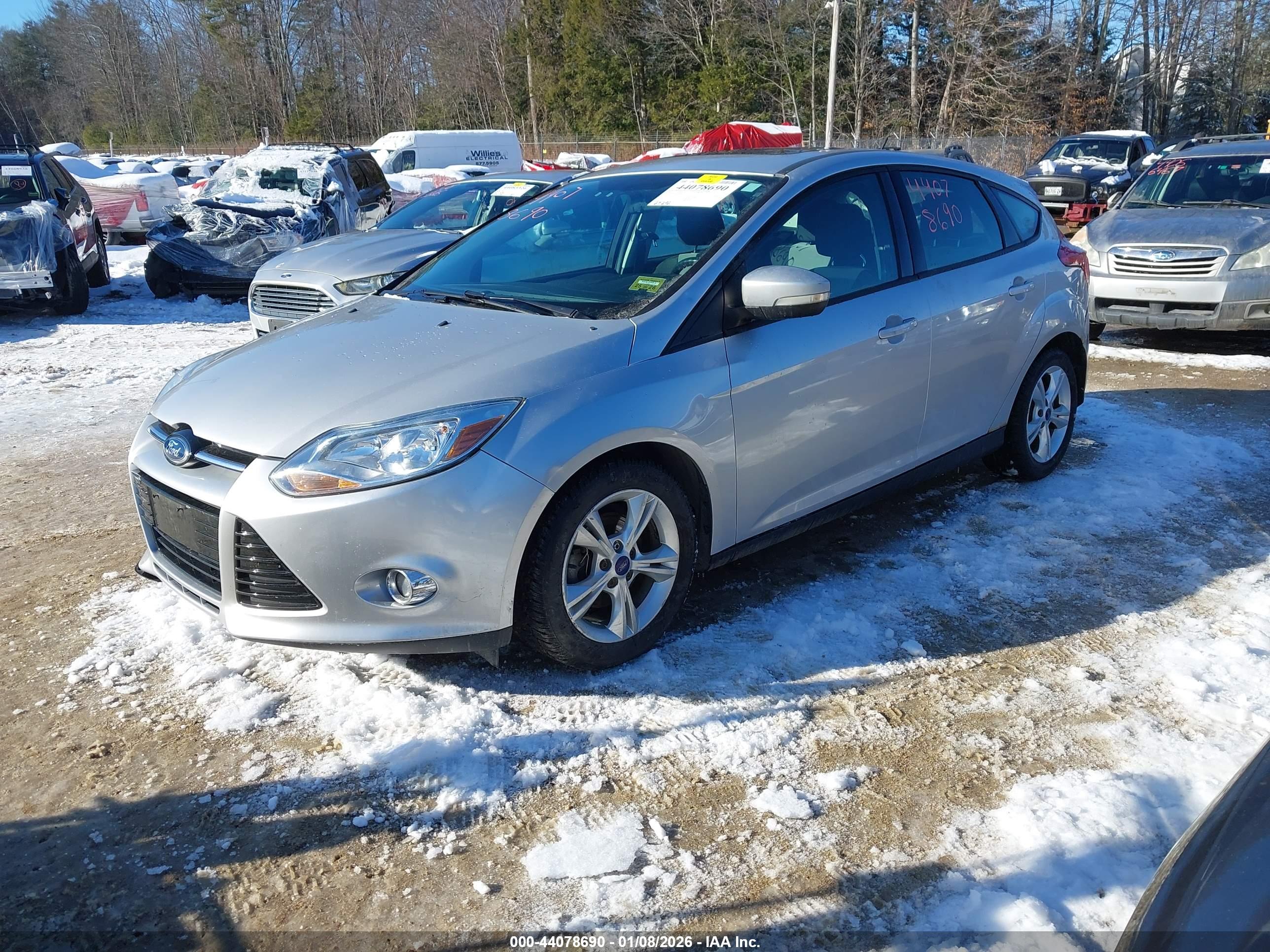 FORD FOCUS image 2