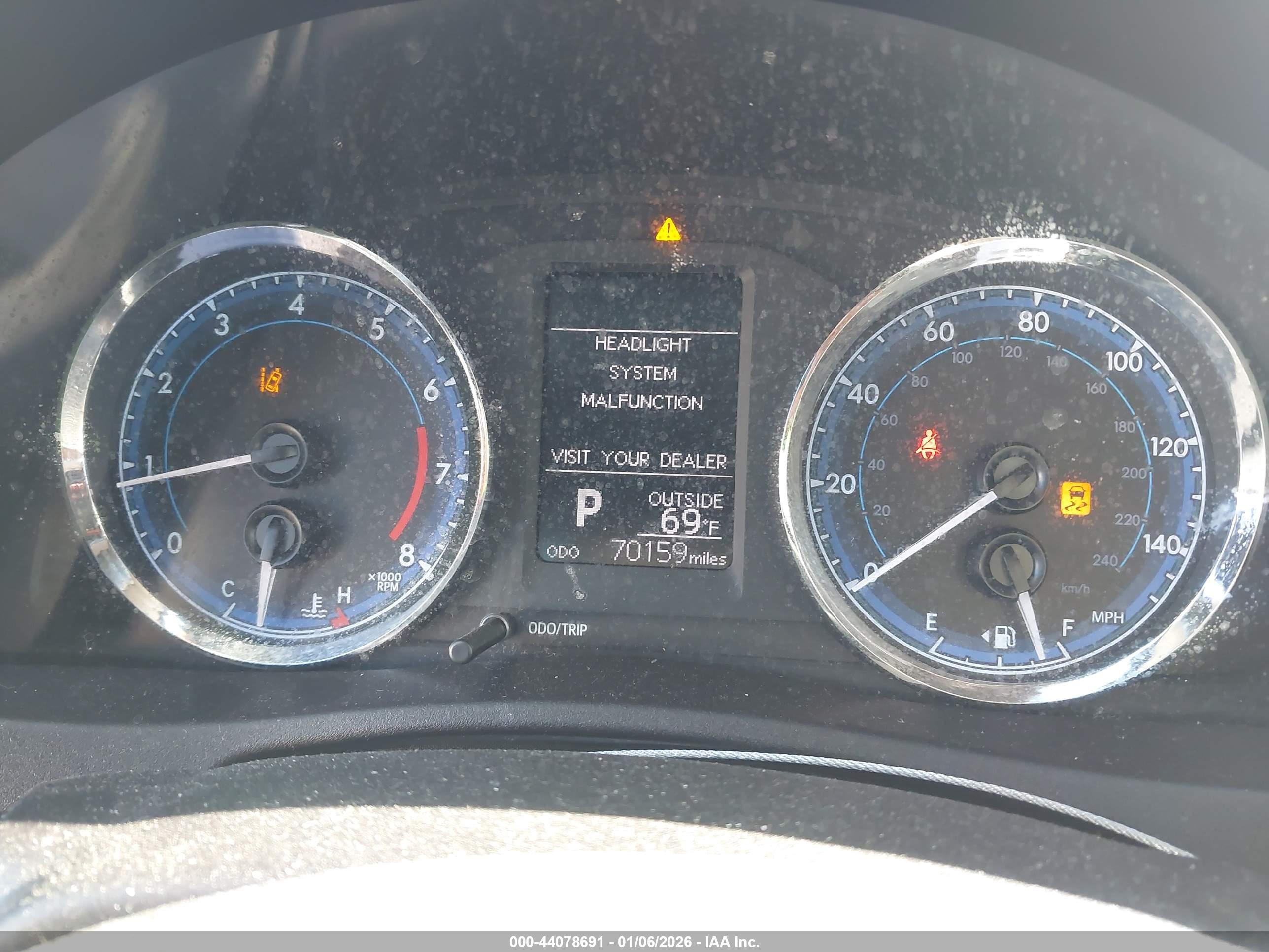 TOYOTA COROLLA image 7