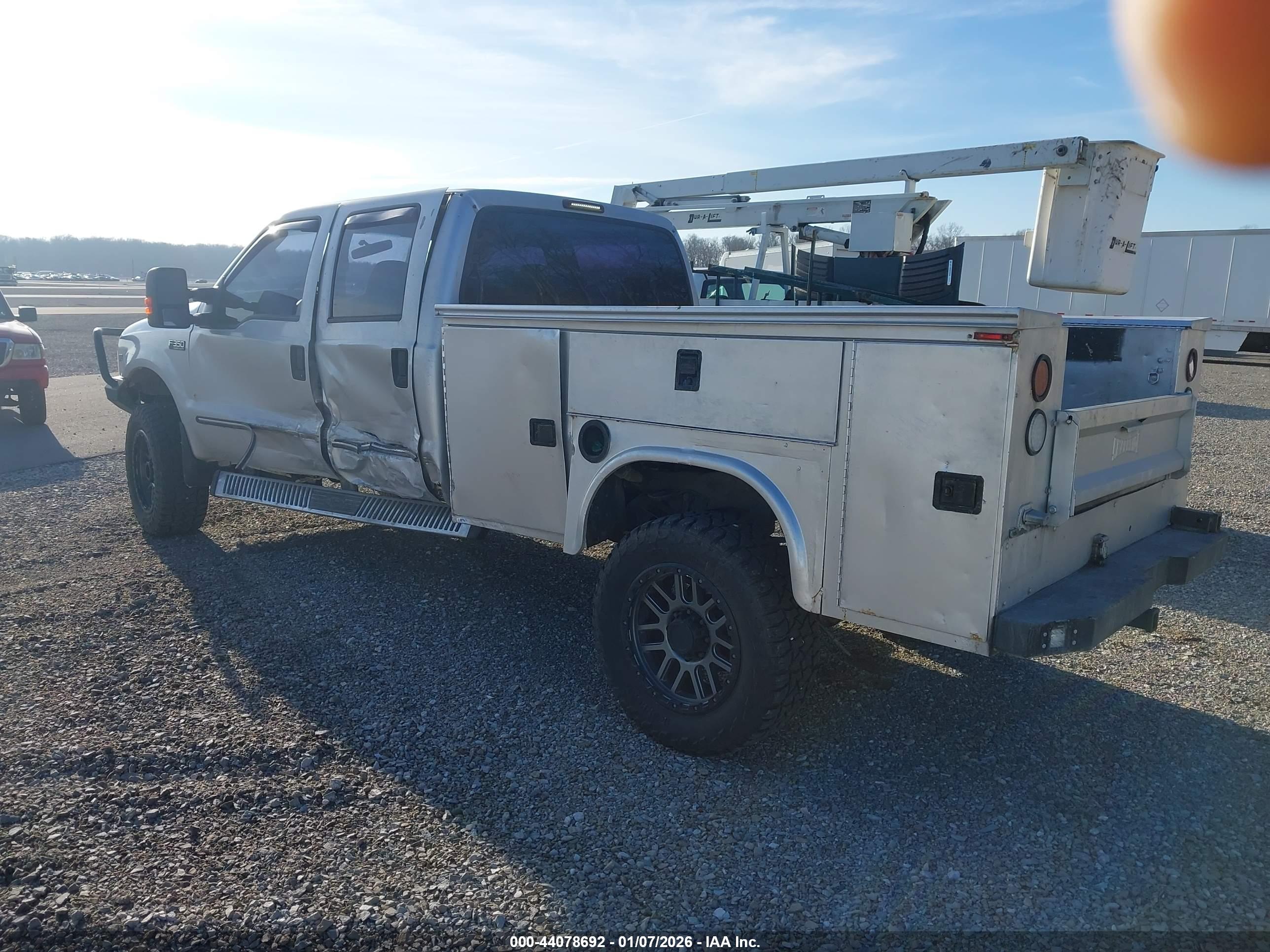 FORD F-350 image 3