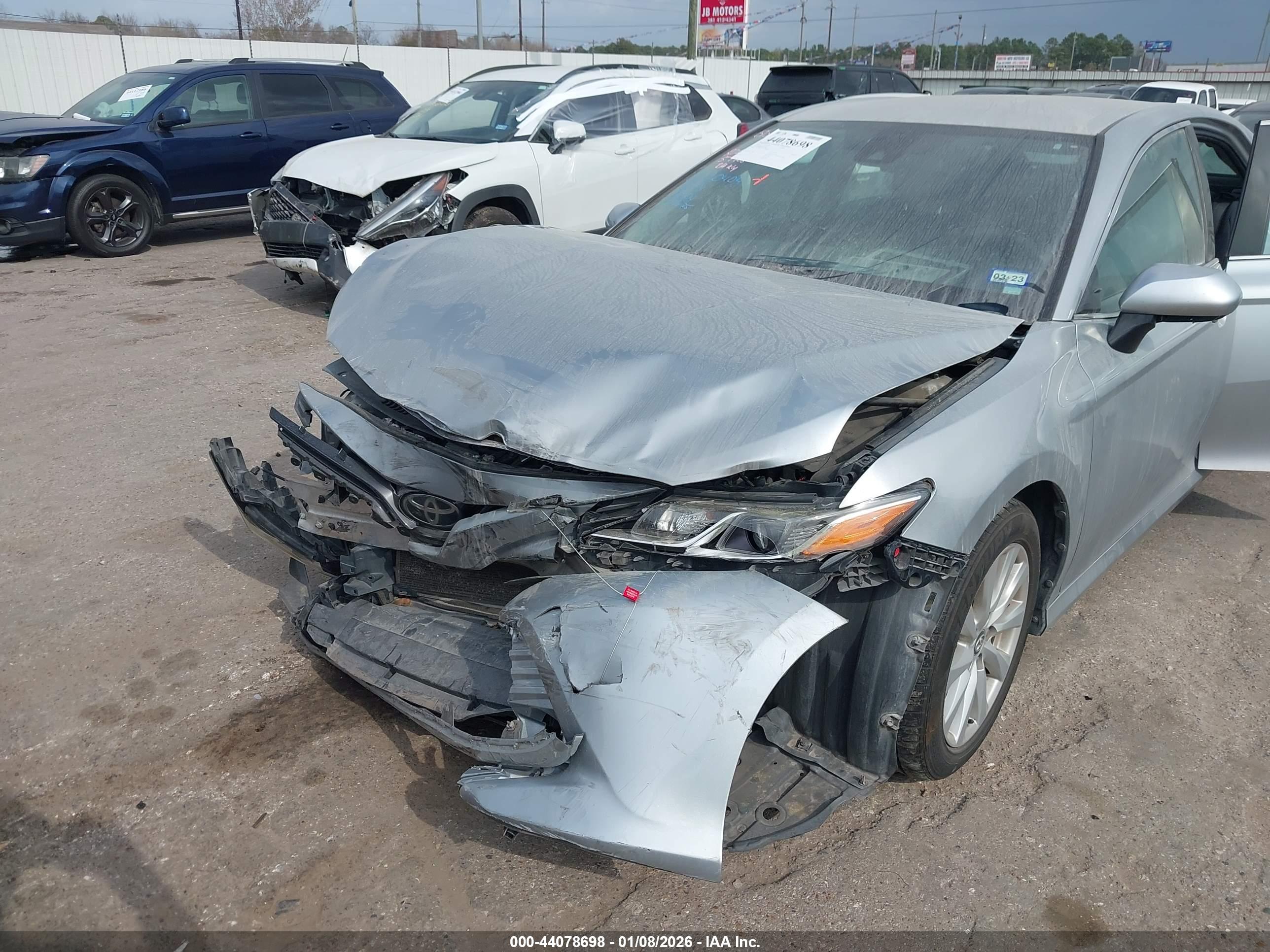TOYOTA CAMRY image 6