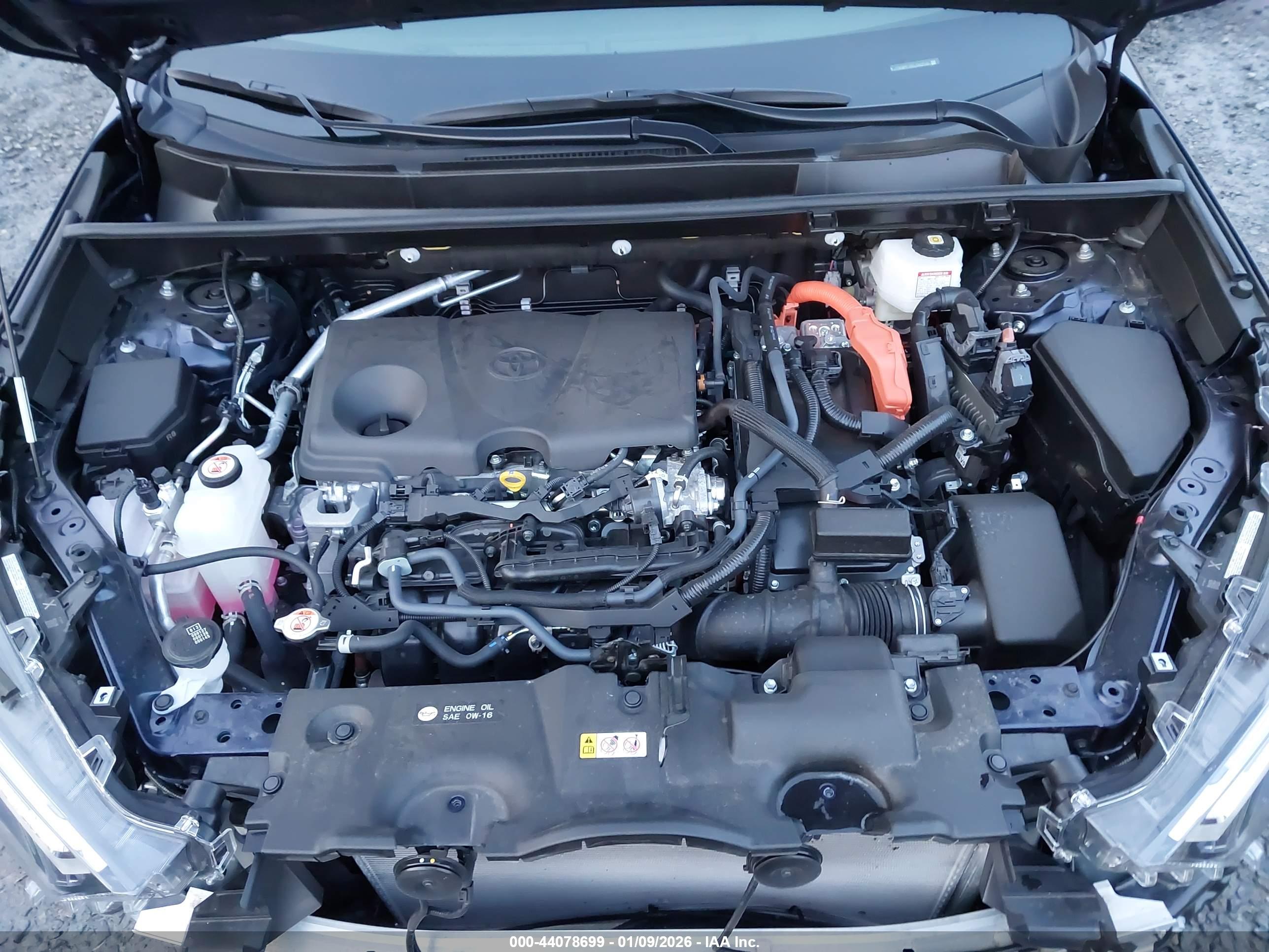 TOYOTA RAV4 image 10