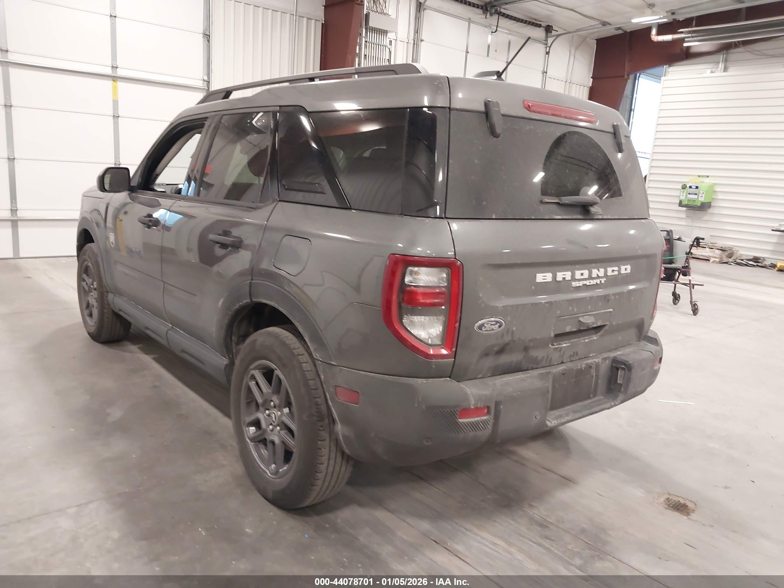 FORD BRONCO image 3
