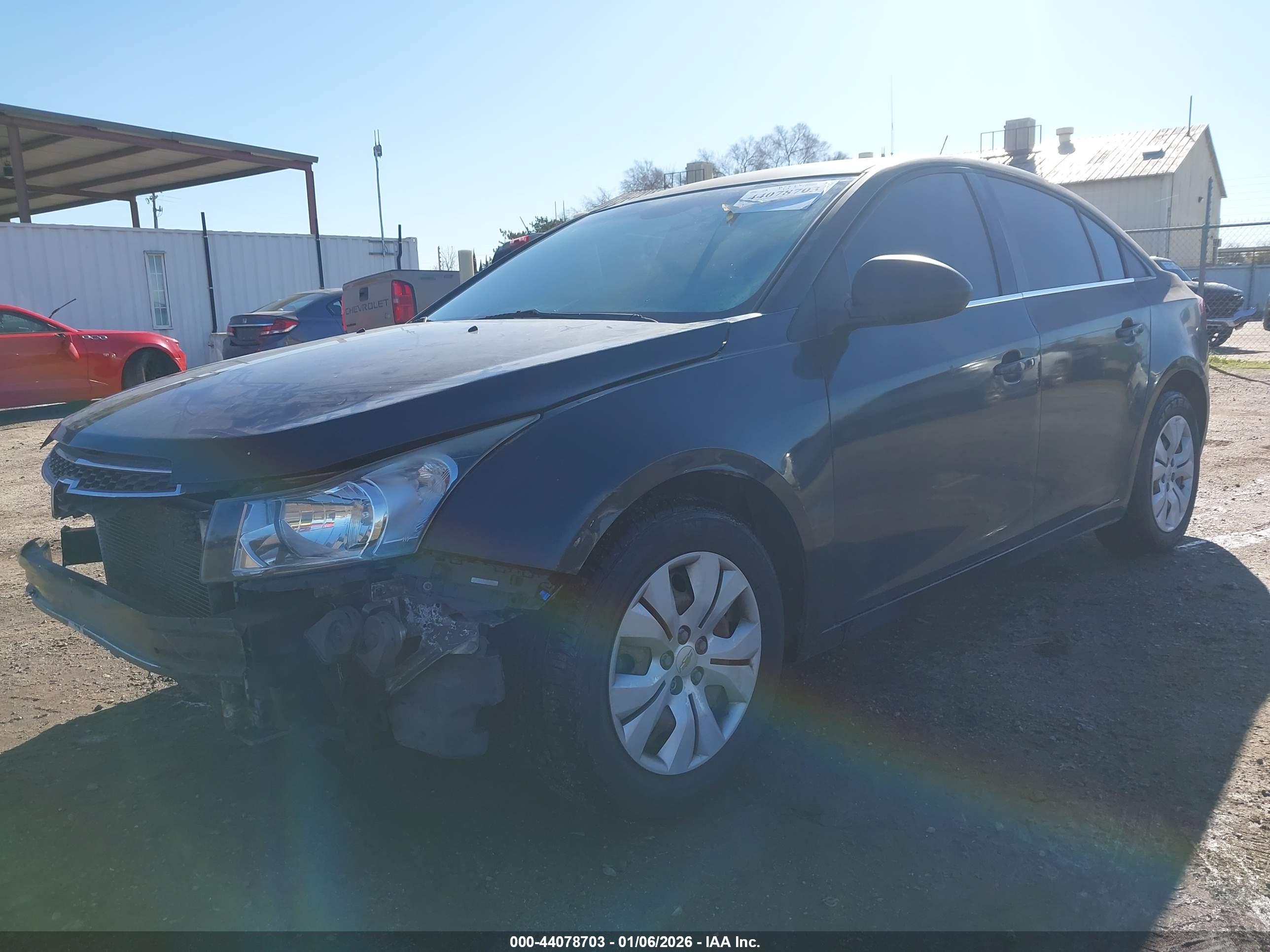 CHEVROLET CRUZE image 2