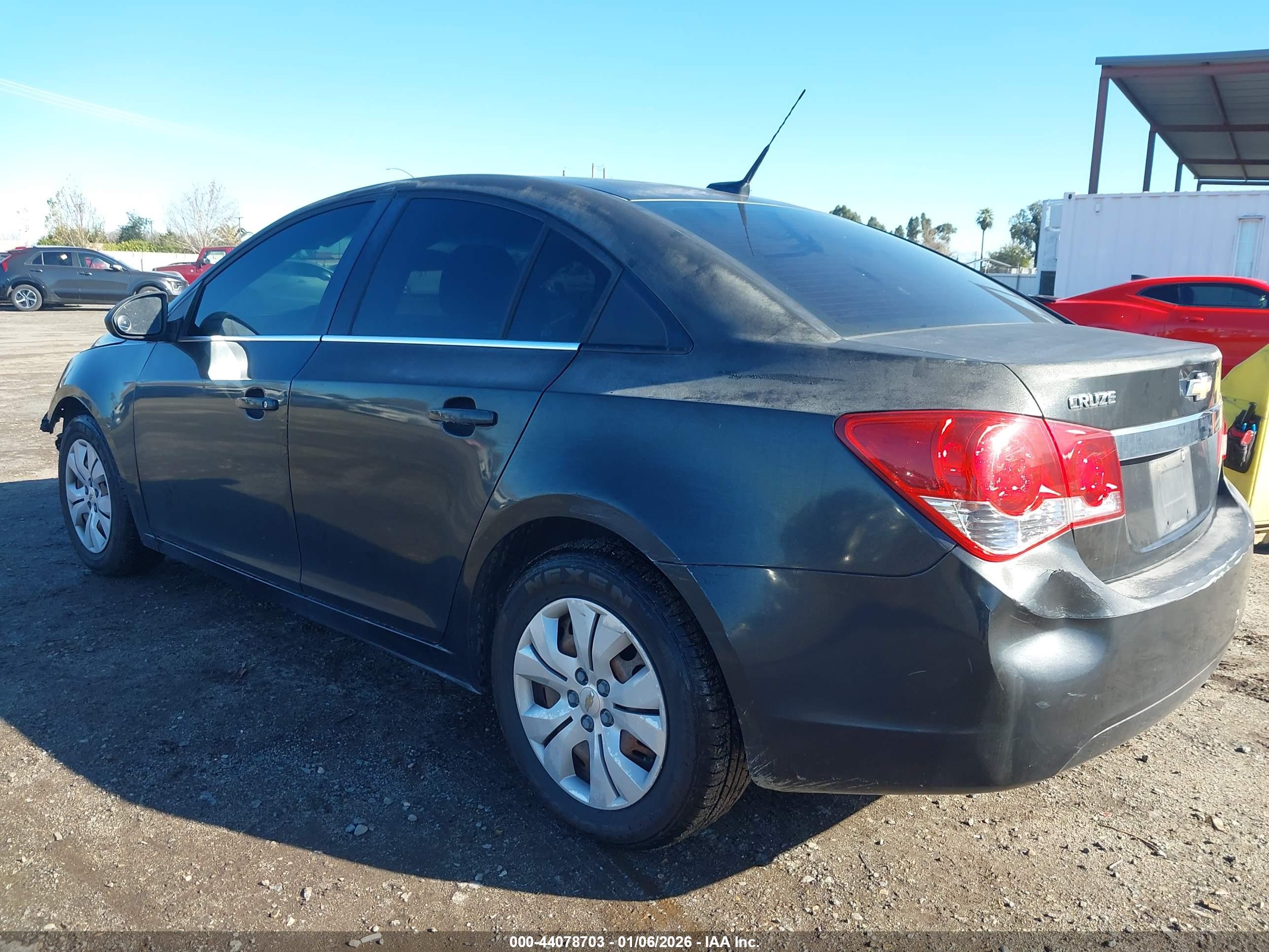 CHEVROLET CRUZE image 3