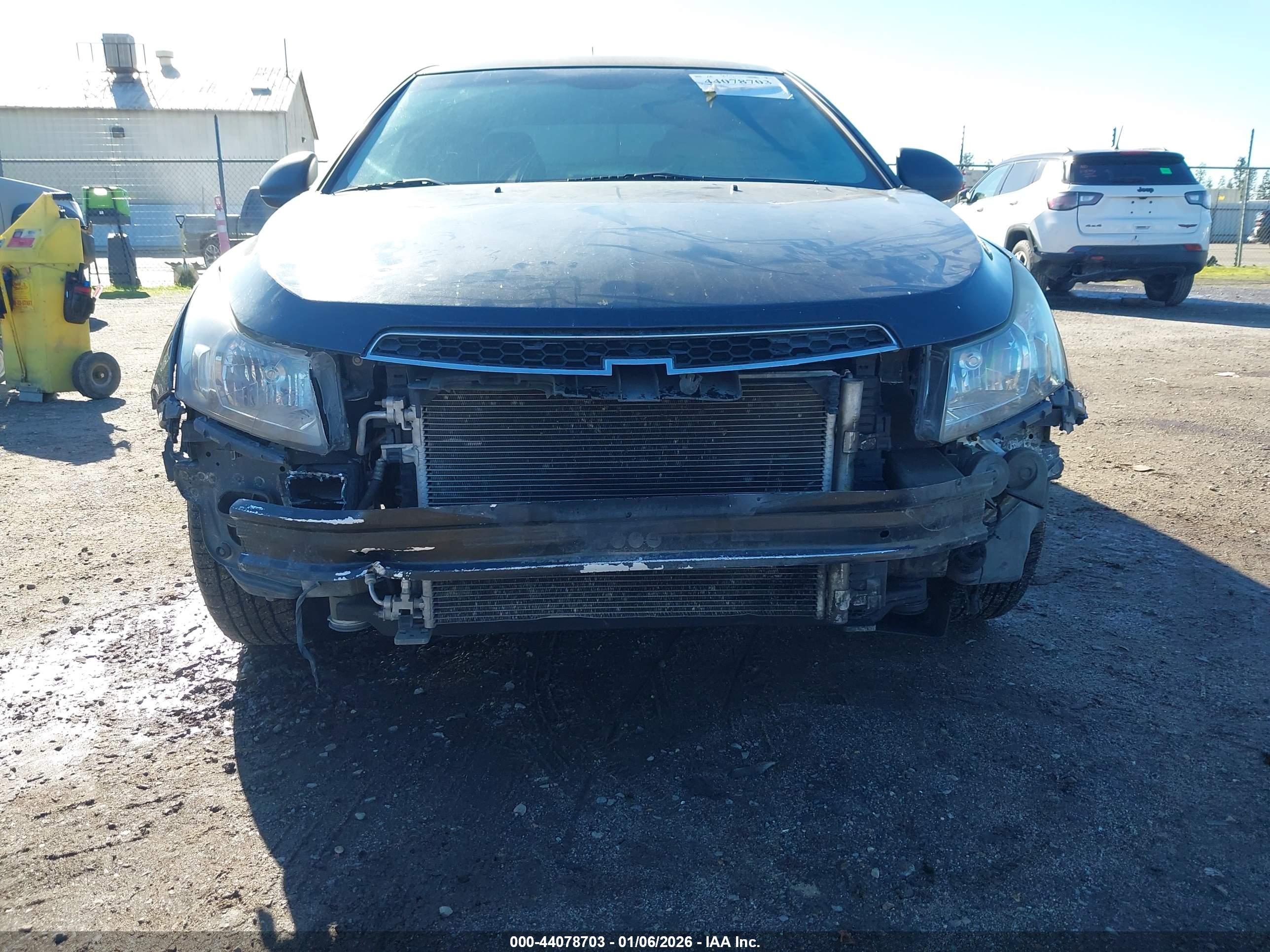 CHEVROLET CRUZE image 6