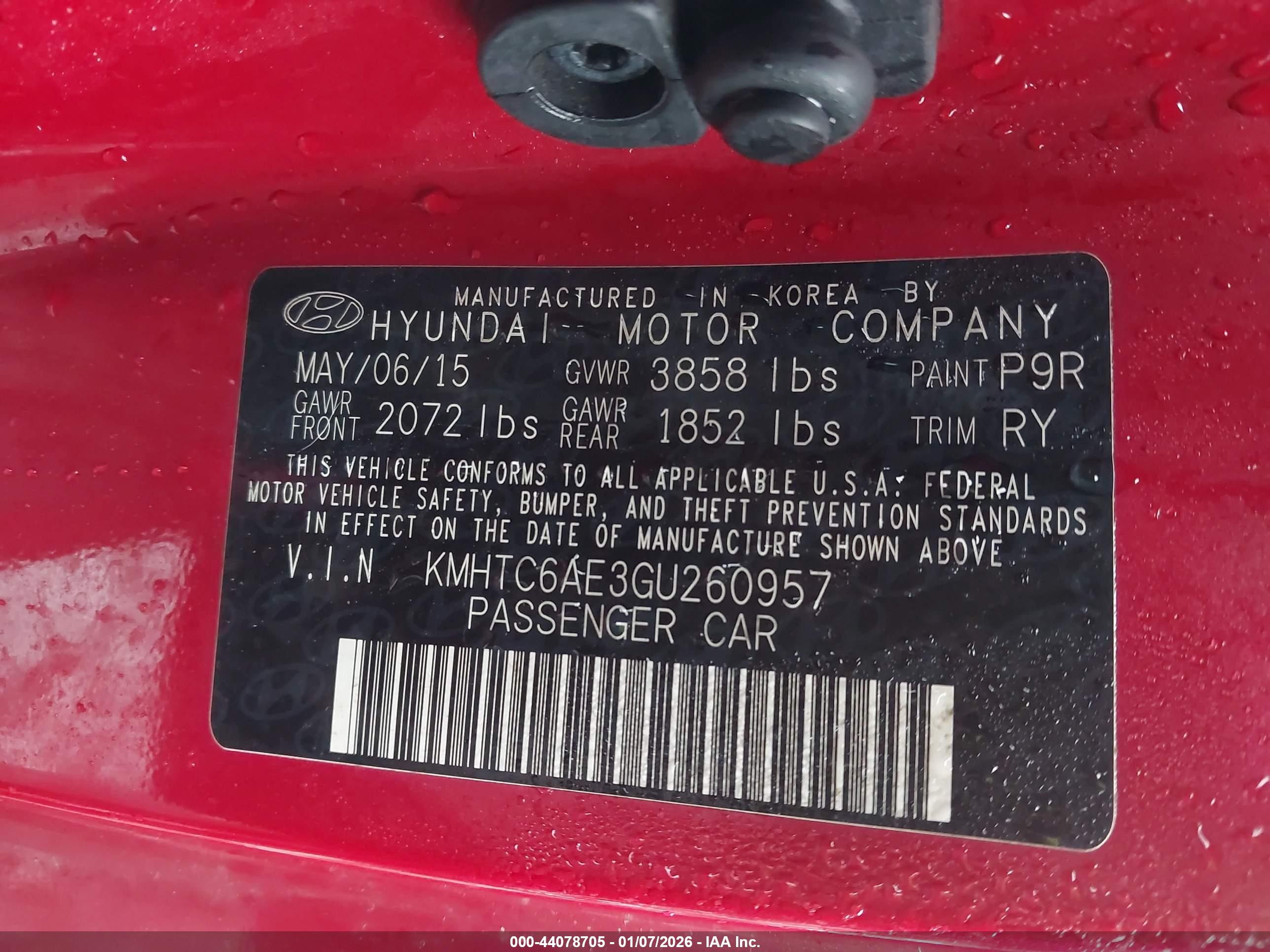 HYUNDAI VELOSTER image 9