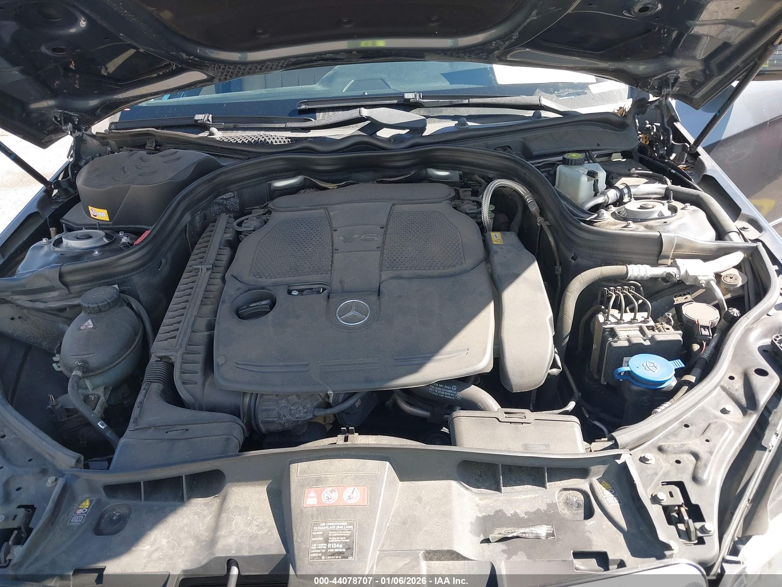 MERCEDES-BENZ E image 10