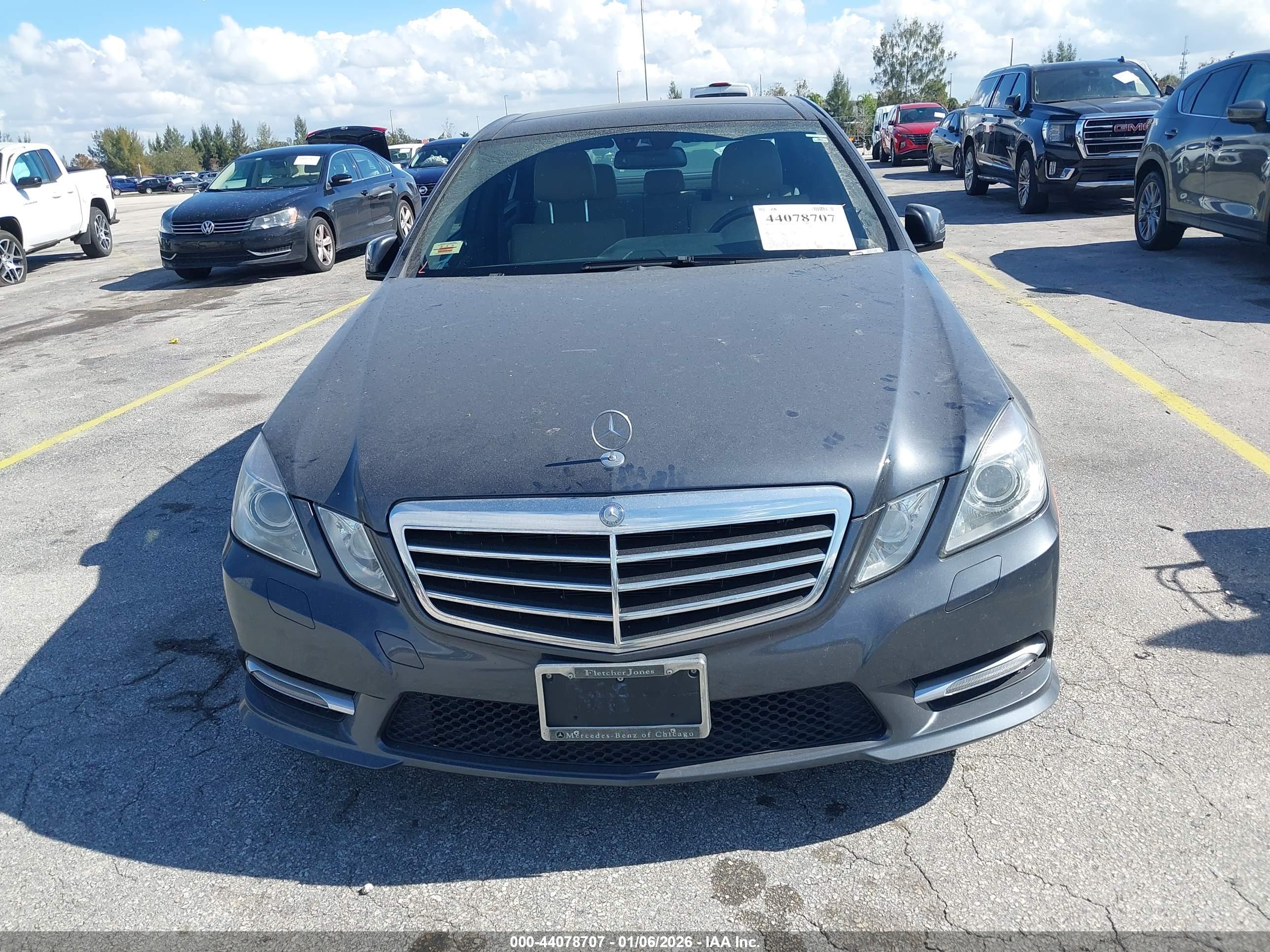 MERCEDES-BENZ E image 6