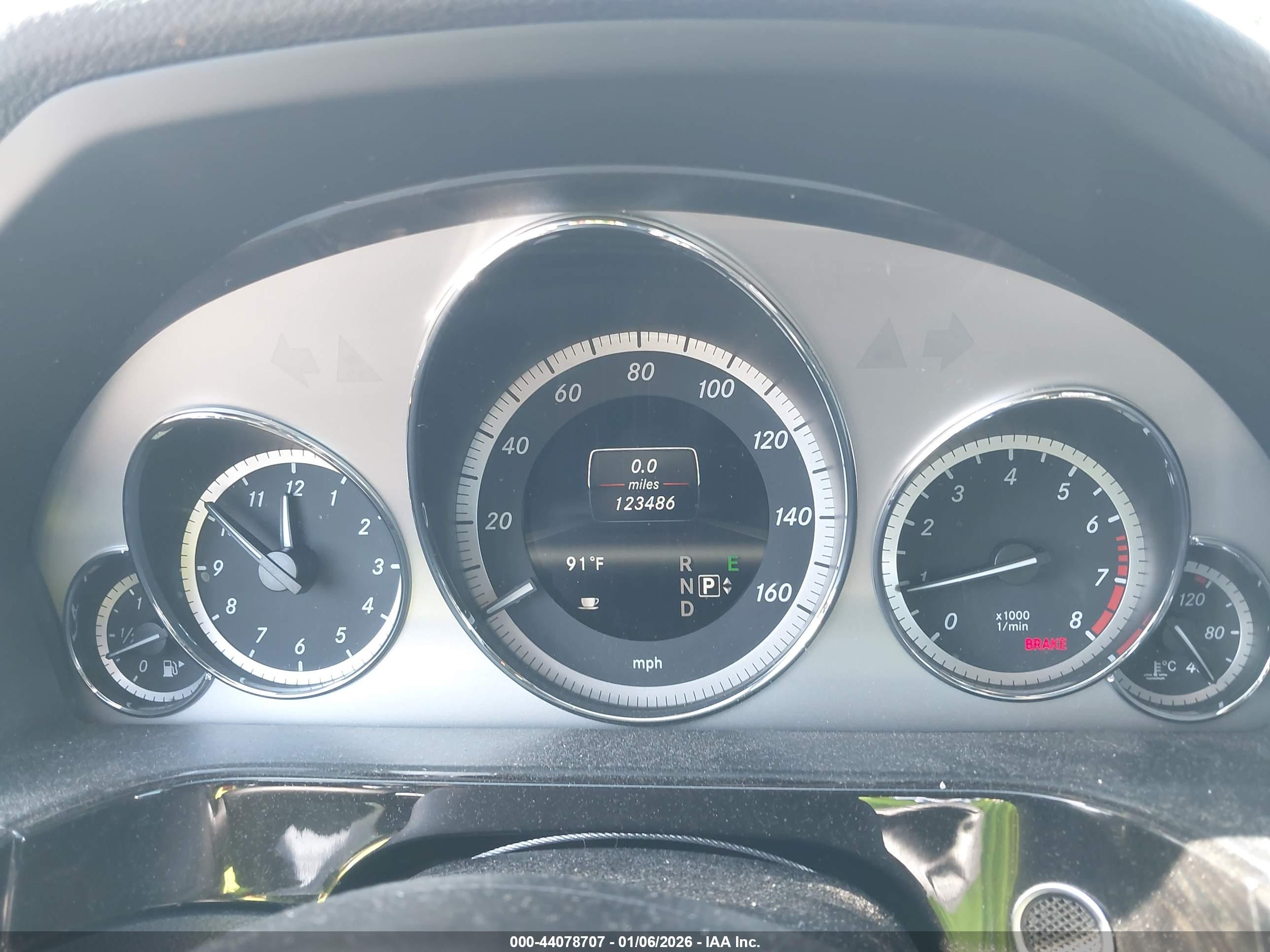 MERCEDES-BENZ E image 7