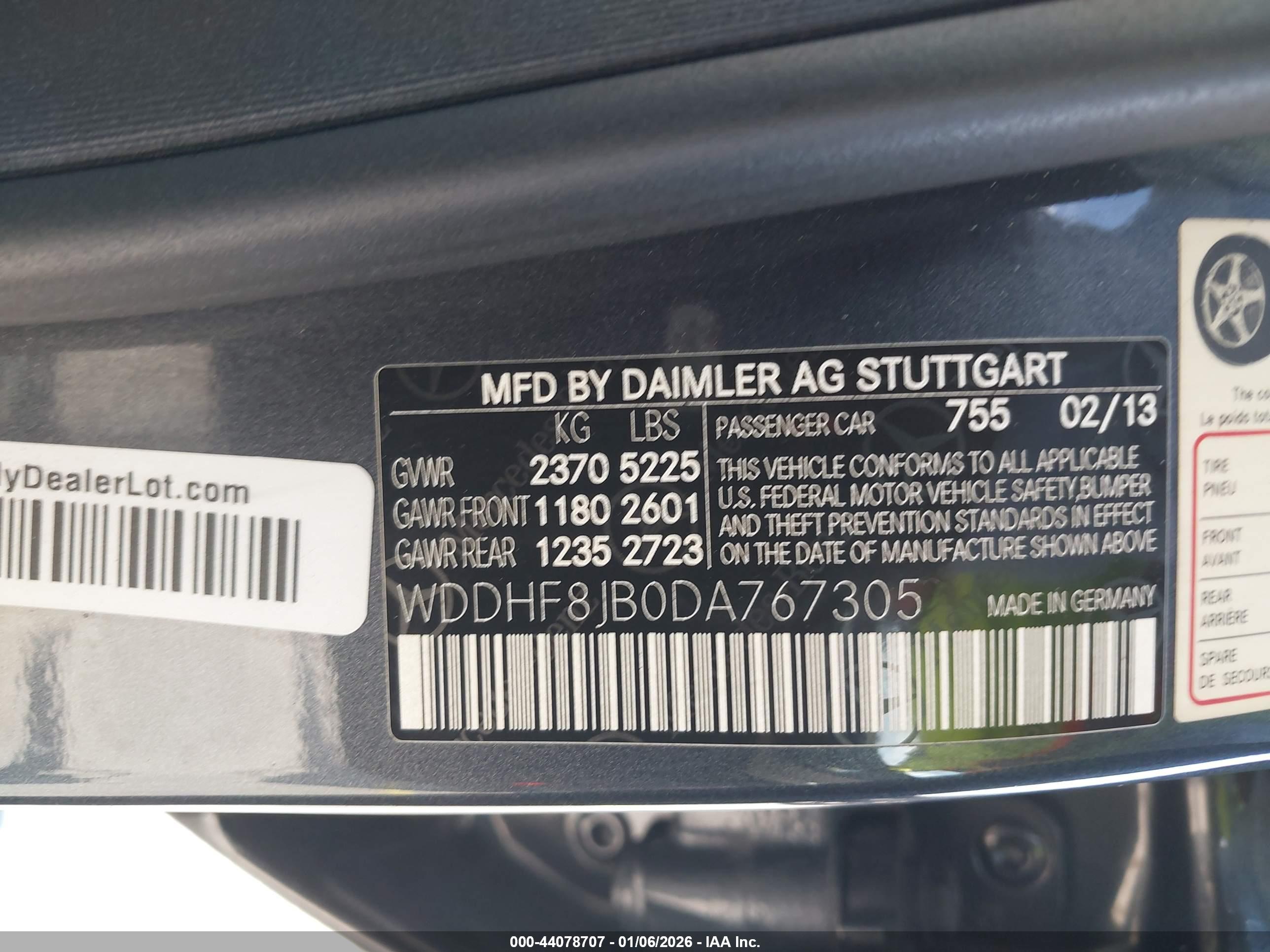 MERCEDES-BENZ E image 9