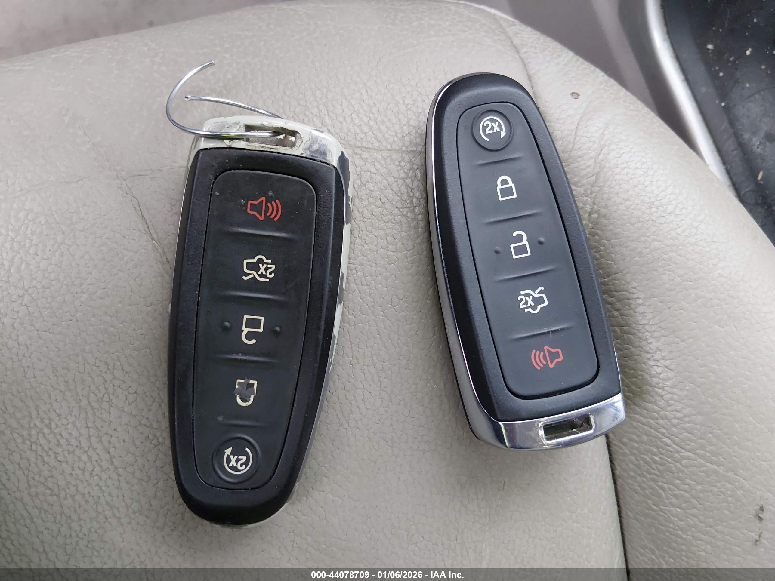 FORD C-MAX image 11