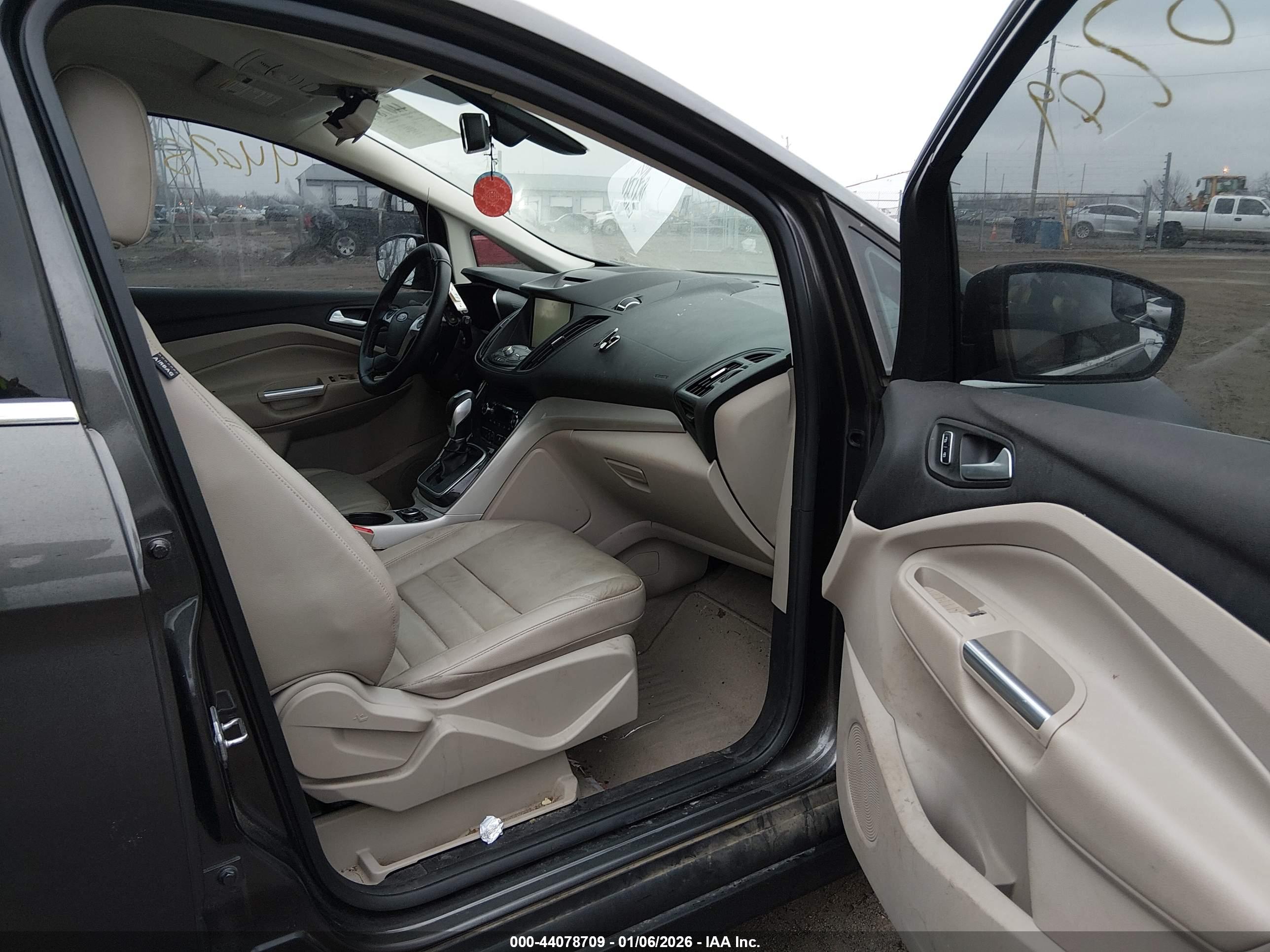 FORD C-MAX image 5