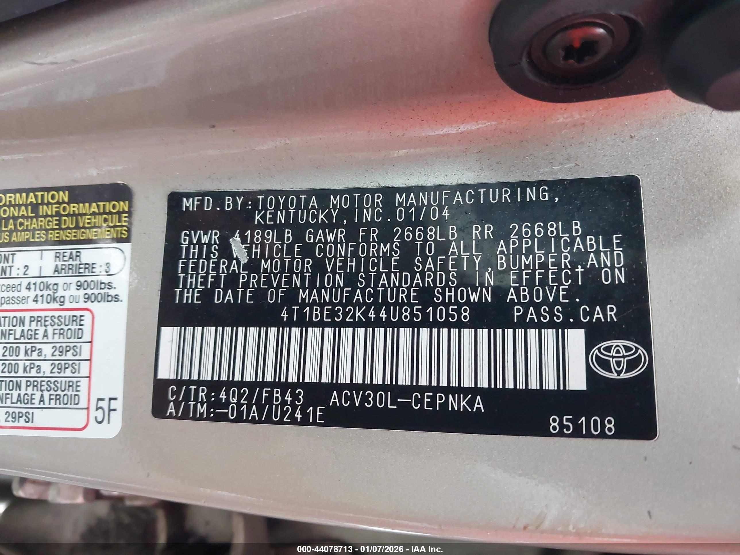 TOYOTA CAMRY image 9