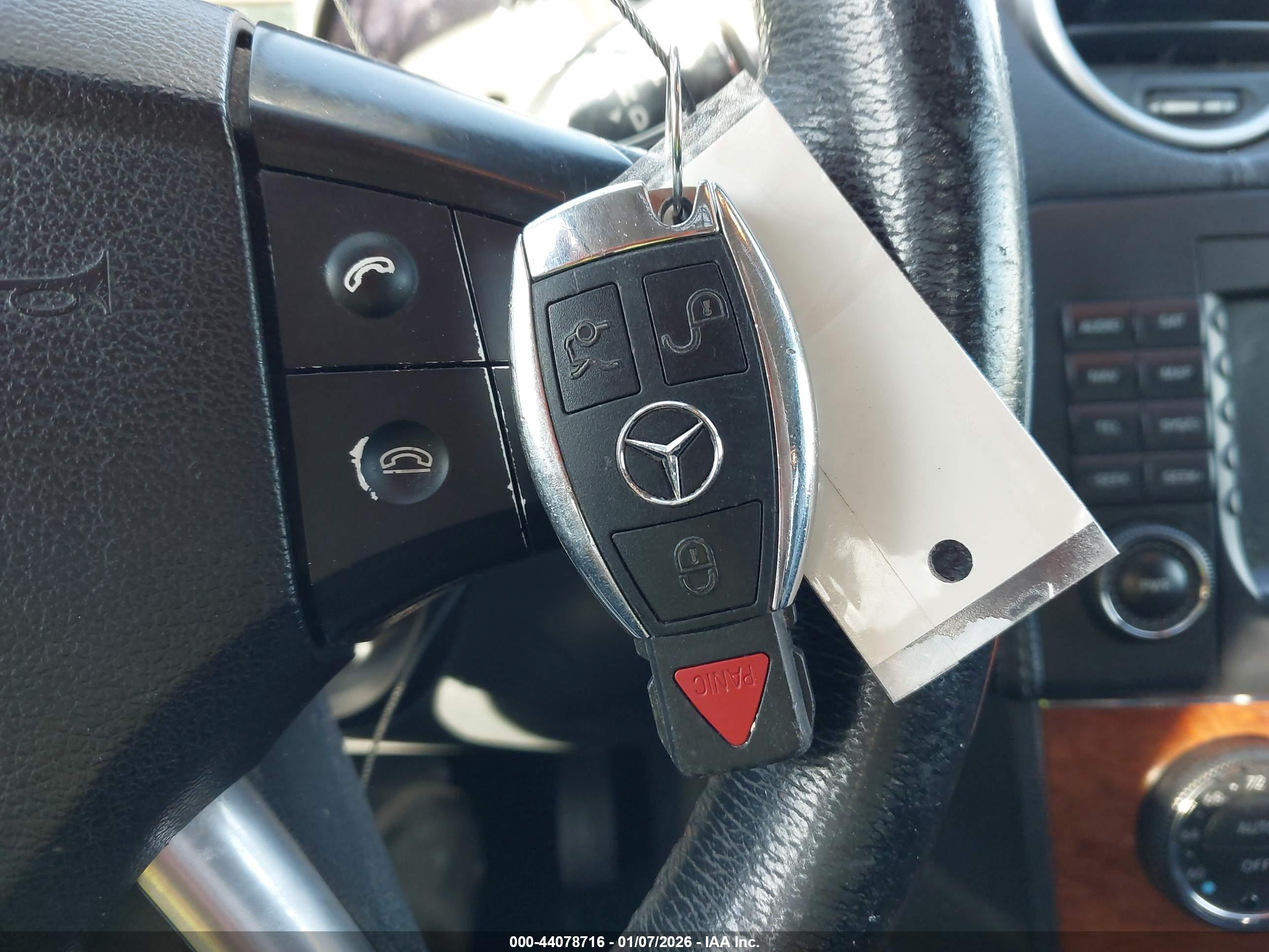 MERCEDES-BENZ GL image 11