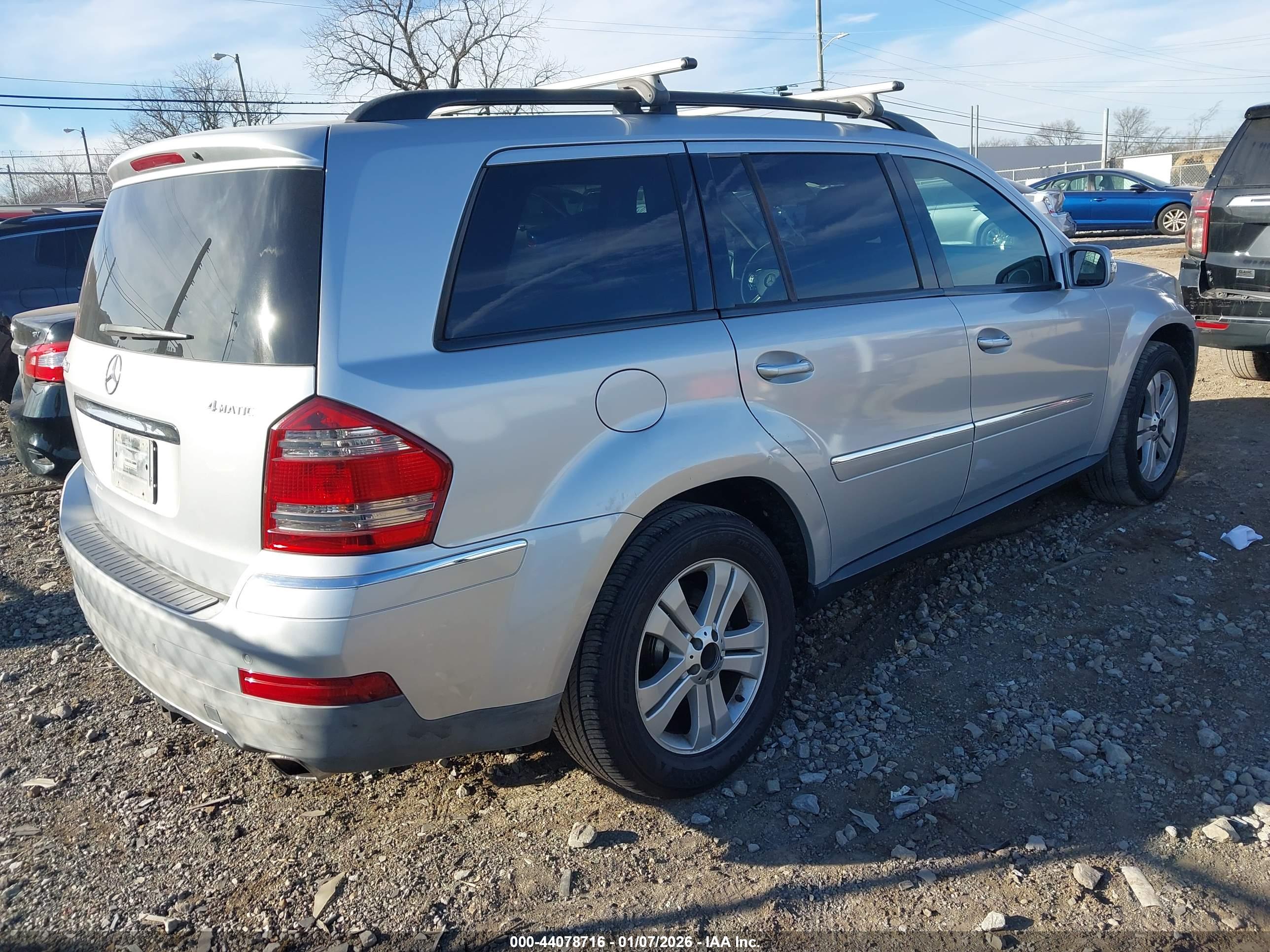 MERCEDES-BENZ GL image 4
